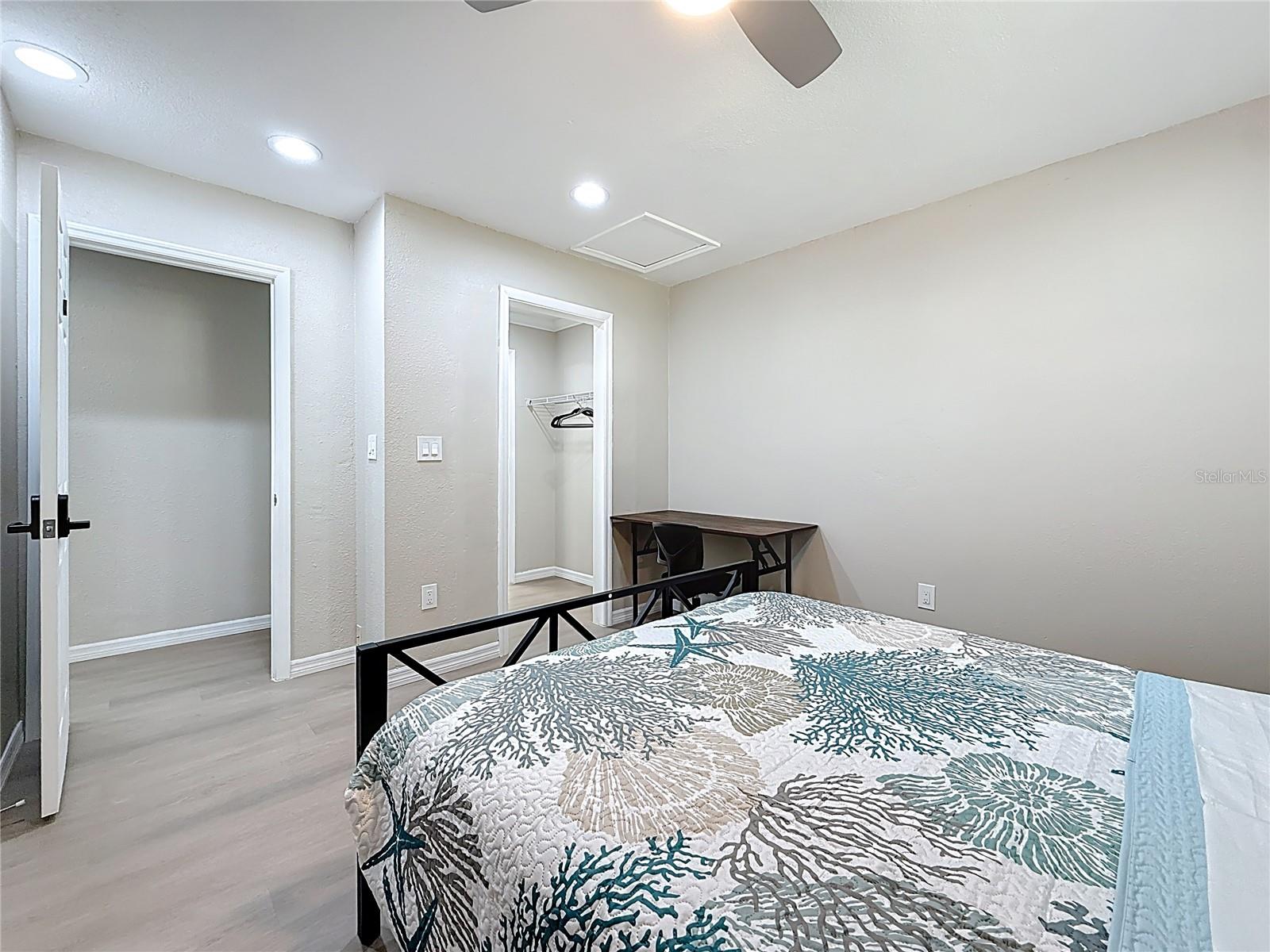 Listing photo id 38 for 13601 Audrey Lane