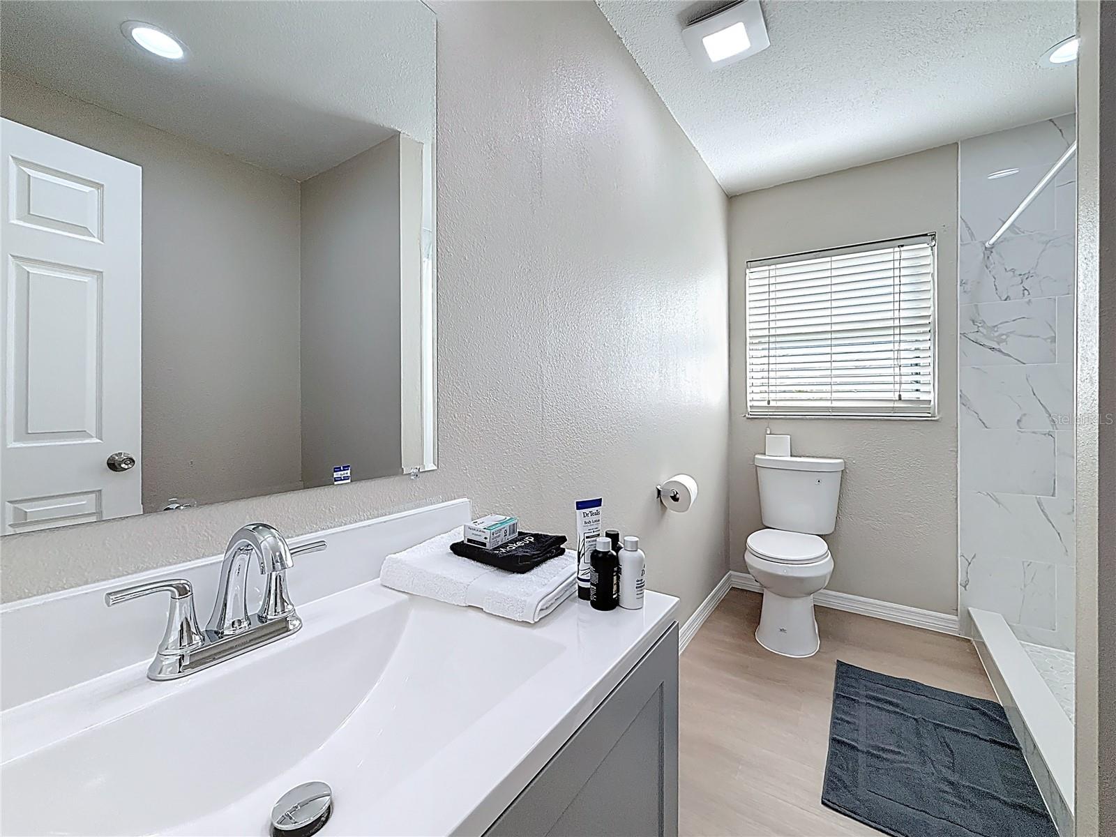 Listing photo id 40 for 13601 Audrey Lane