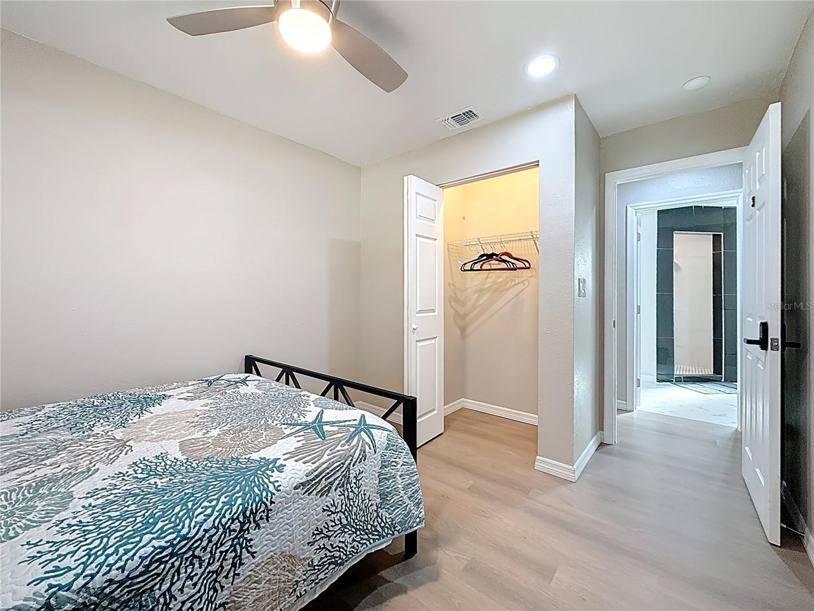 Listing photo id 43 for 13601 Audrey Lane