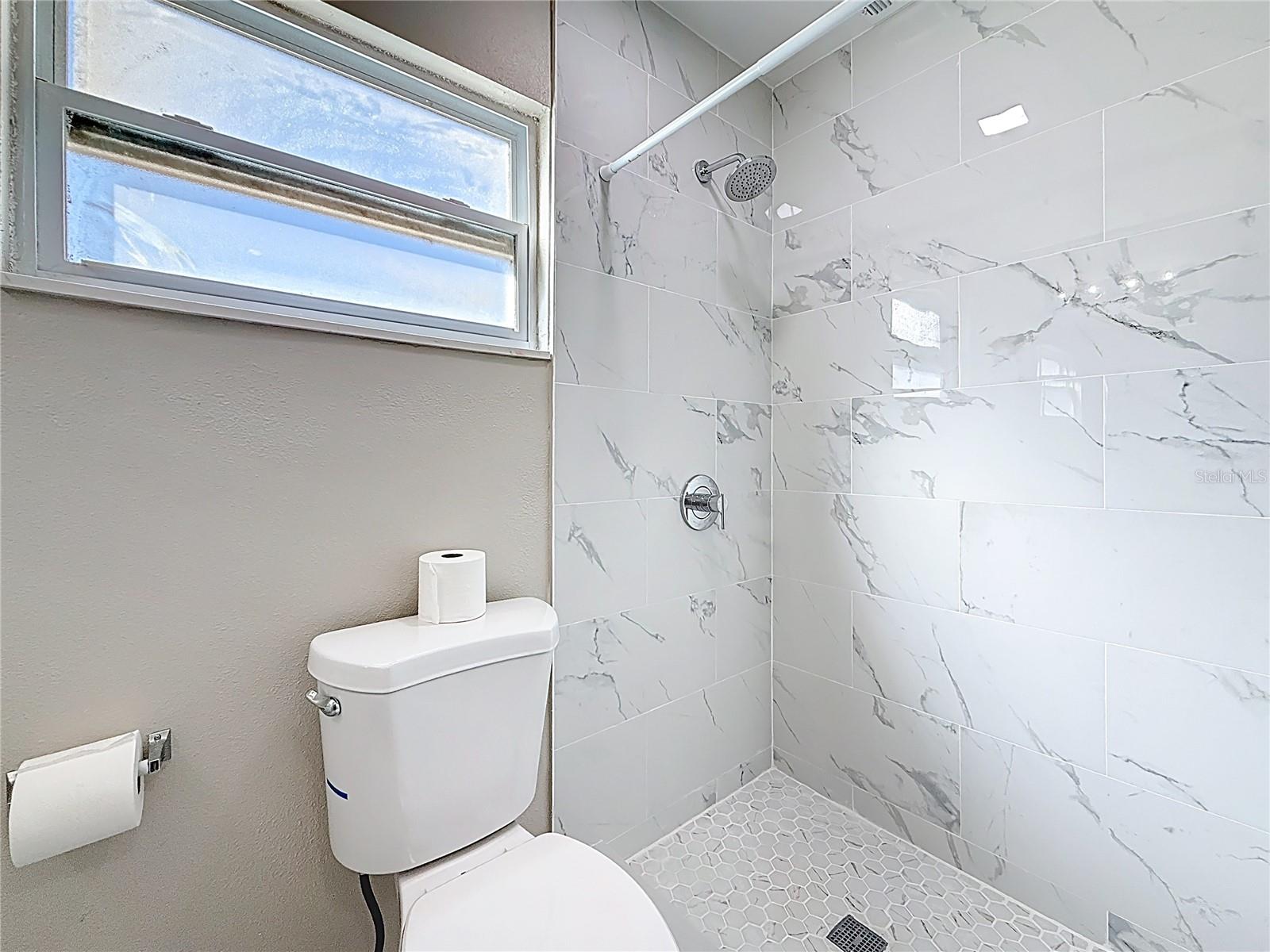 Listing photo id 48 for 13601 Audrey Lane