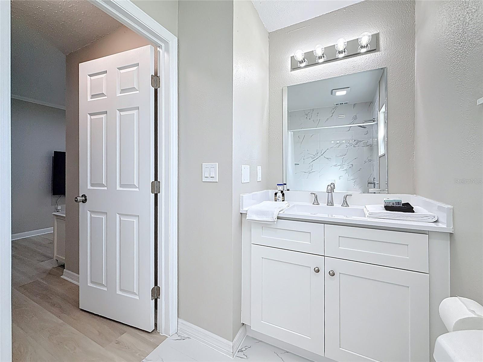 Listing photo id 49 for 13601 Audrey Lane