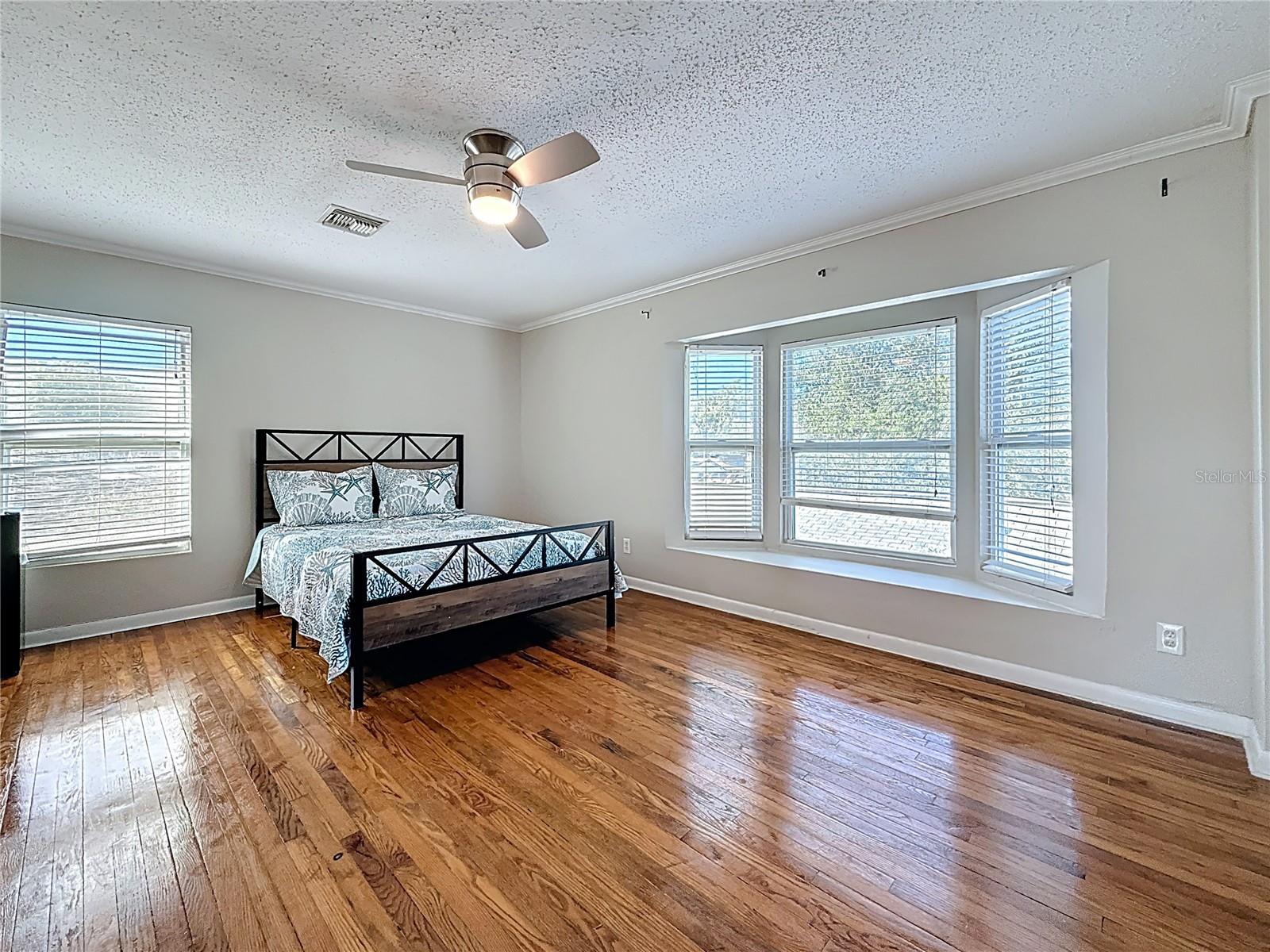 Listing photo id 62 for 13601 Audrey Lane