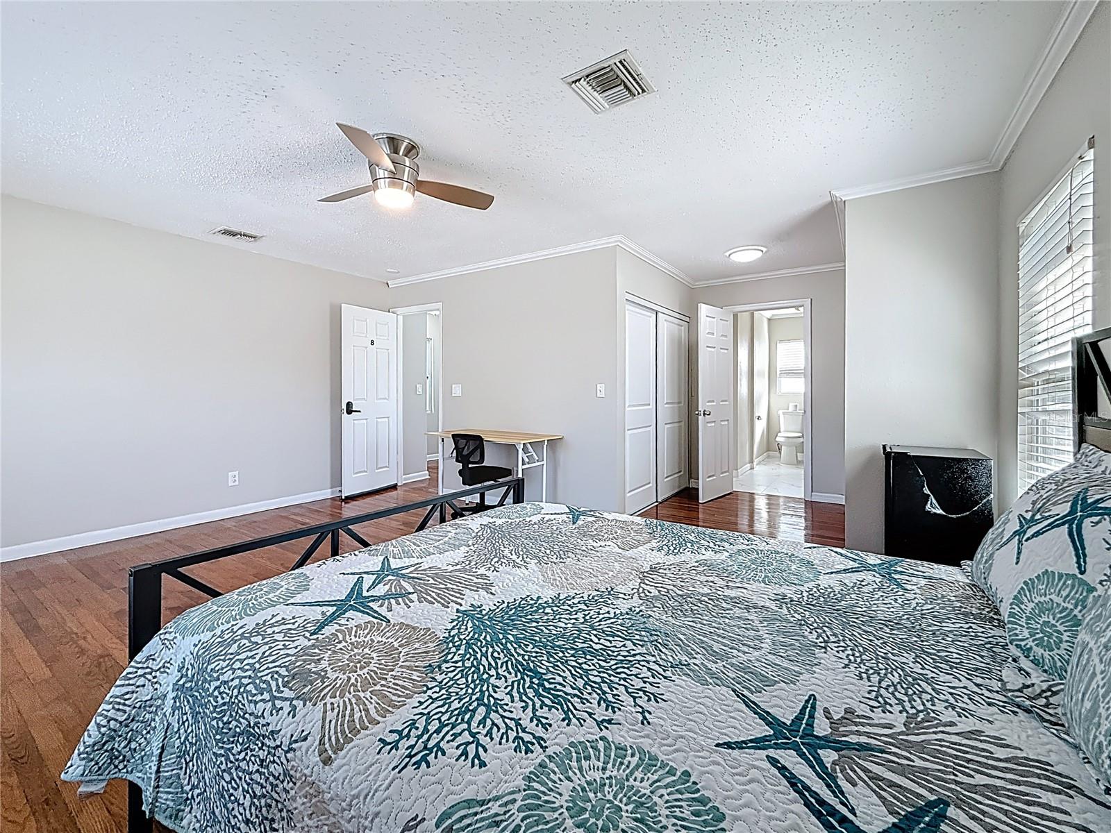 Listing photo id 65 for 13601 Audrey Lane