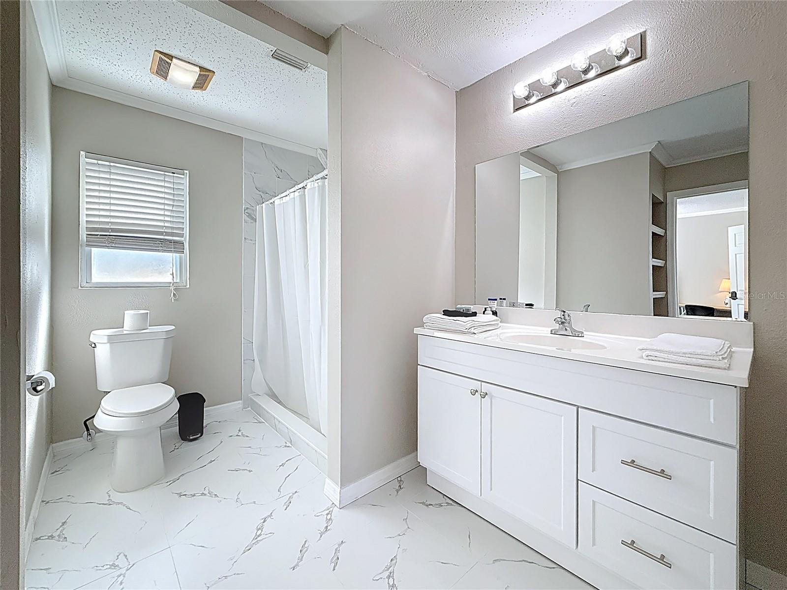 Listing photo id 67 for 13601 Audrey Lane