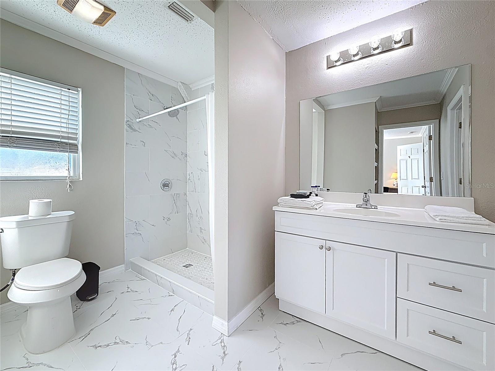 Listing photo id 68 for 13601 Audrey Lane