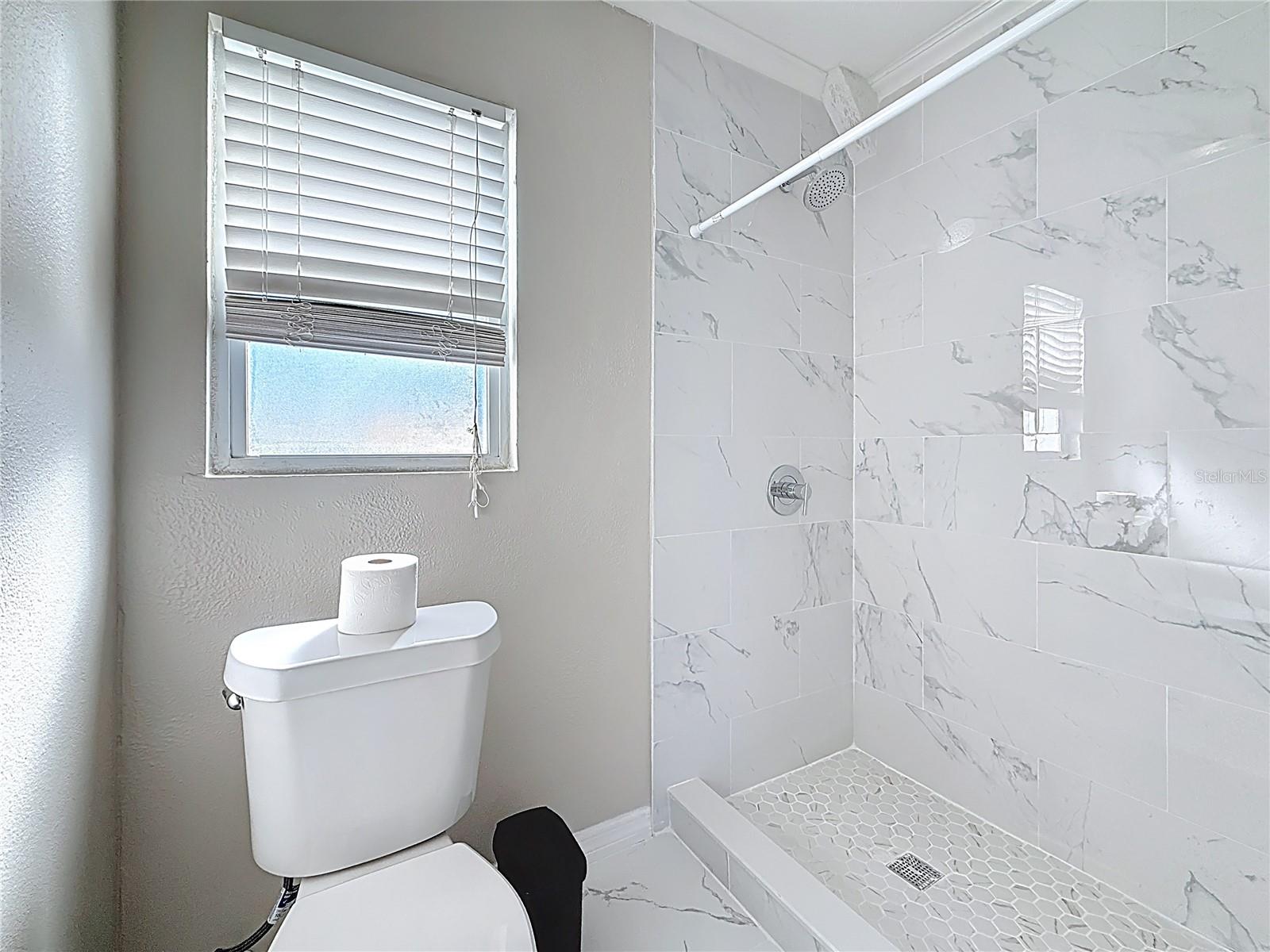 Listing photo id 70 for 13601 Audrey Lane