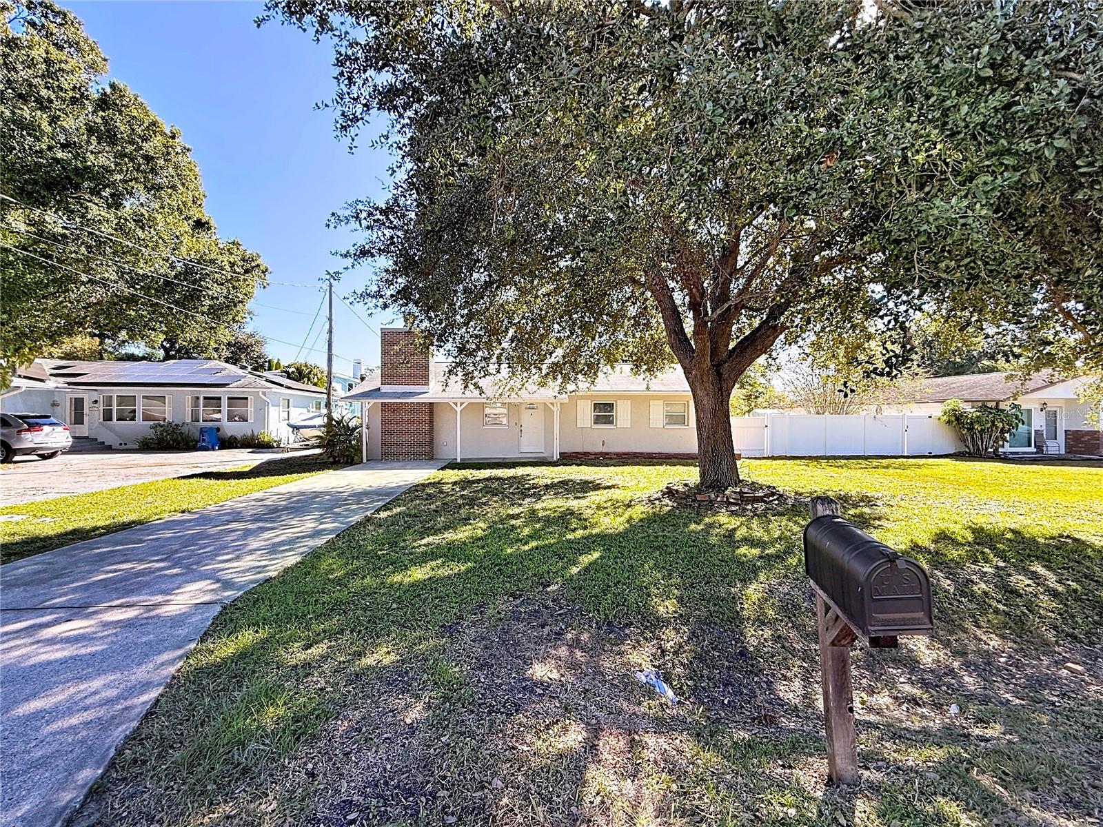 Listing photo id 80 for 13601 Audrey Lane