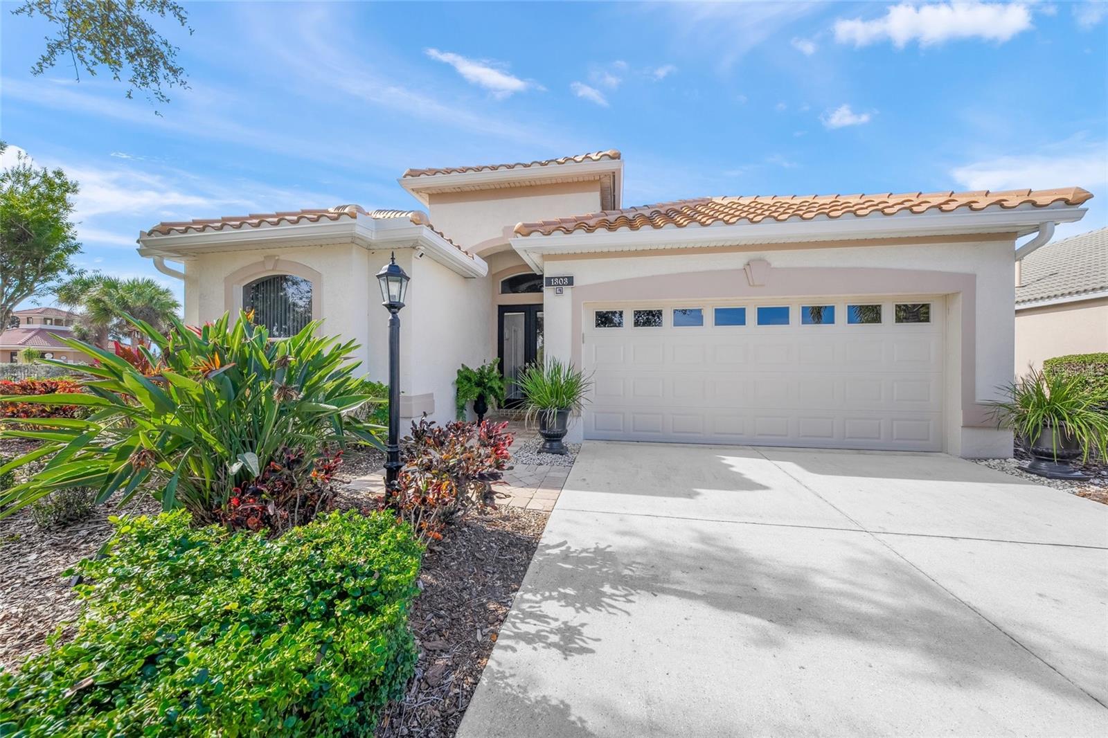 Image 12 of 66 For 1303 Thornapple Drive