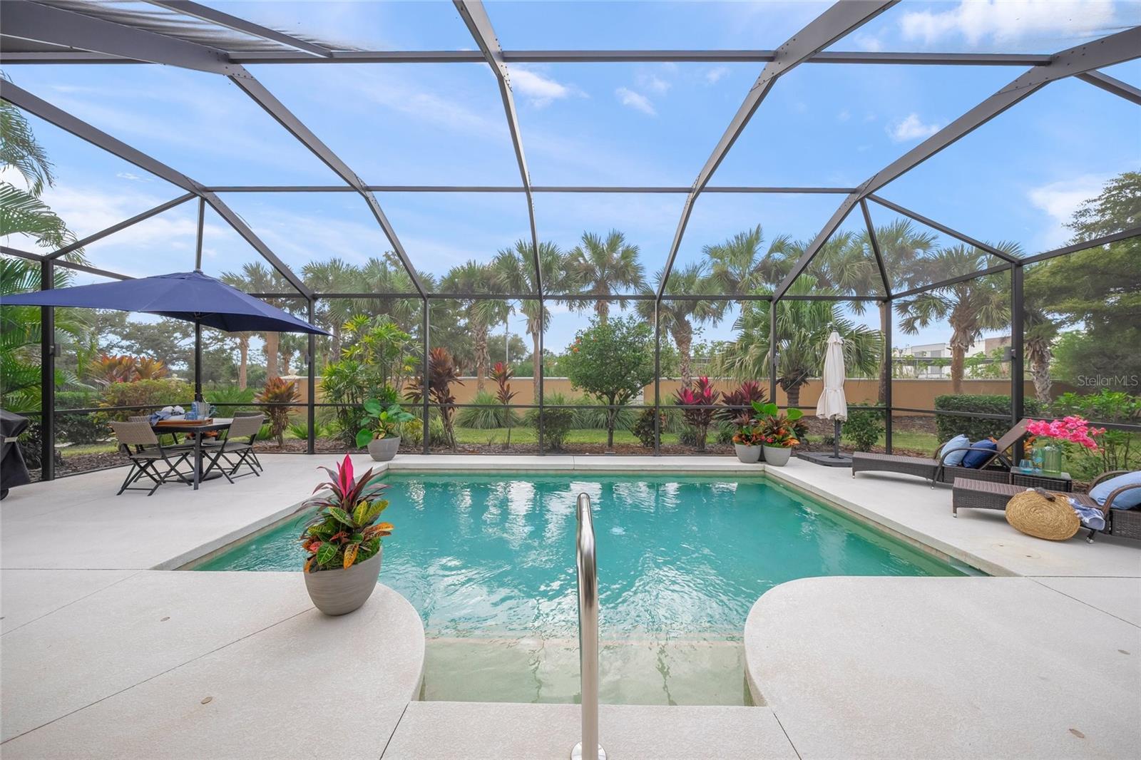 Image 2 of 66 For 1303 Thornapple Drive