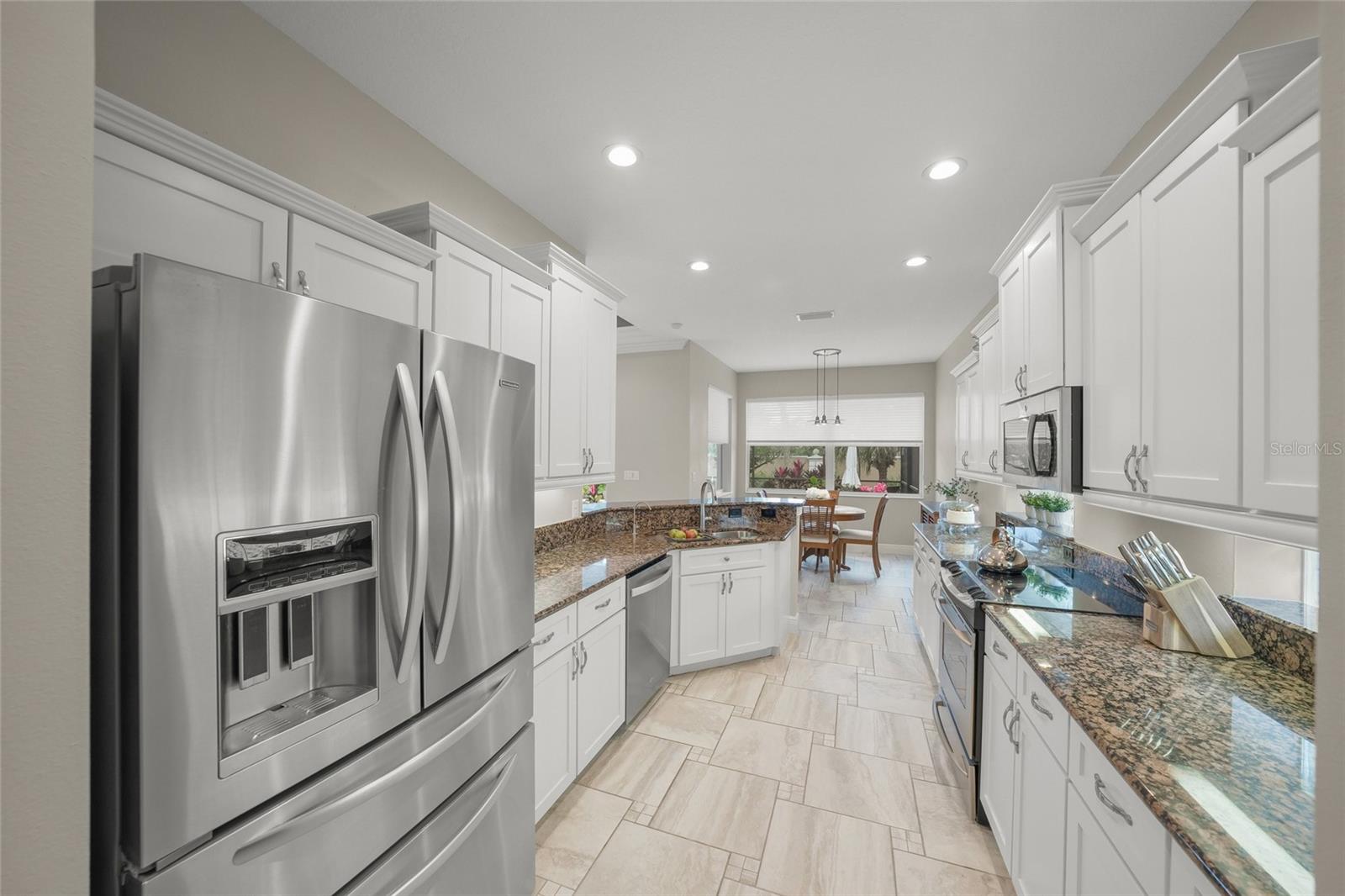 Image 3 of 66 For 1303 Thornapple Drive