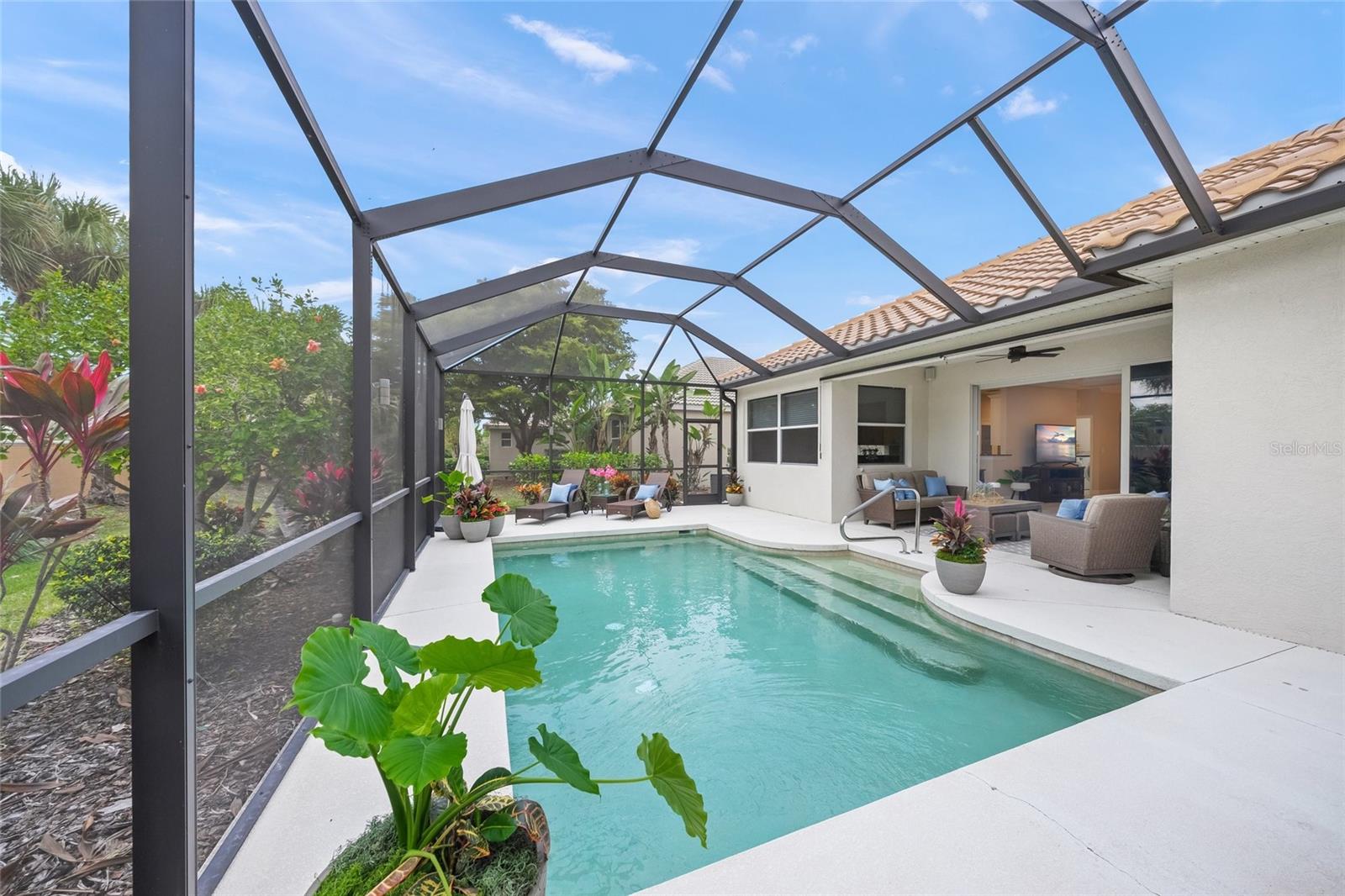 Image 40 of 66 For 1303 Thornapple Drive