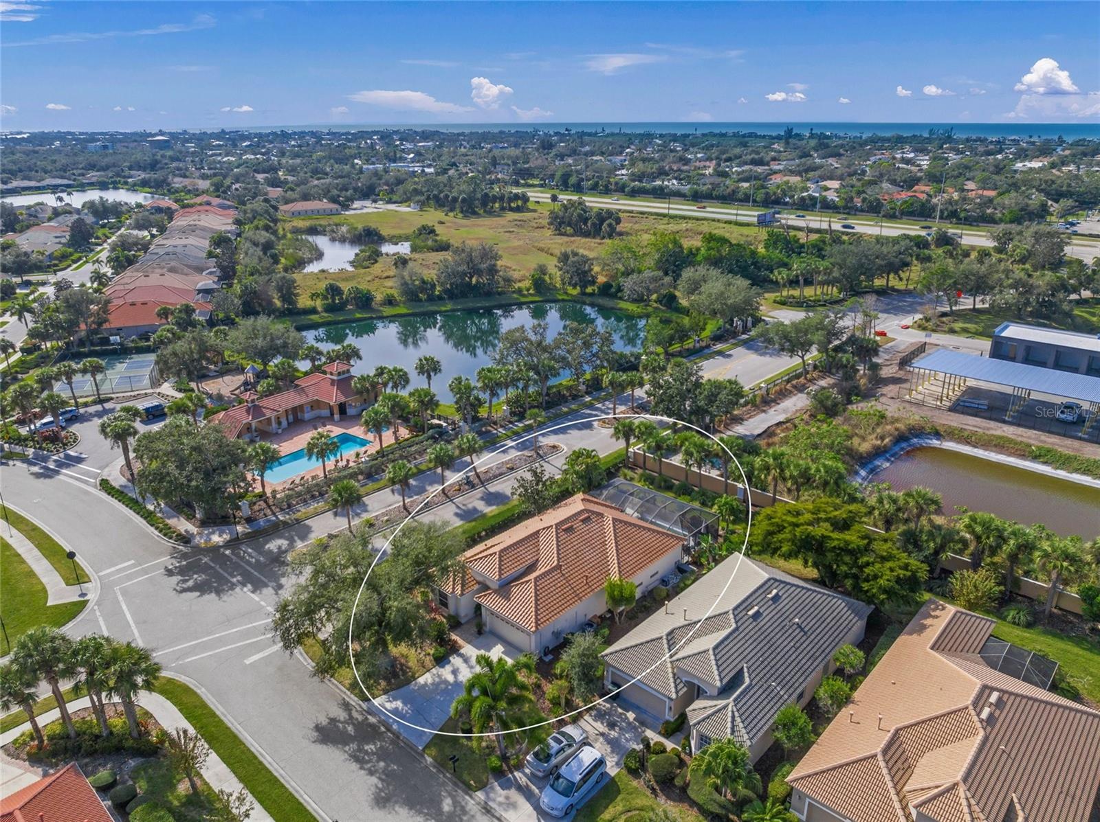 Image 8 of 66 For 1303 Thornapple Drive