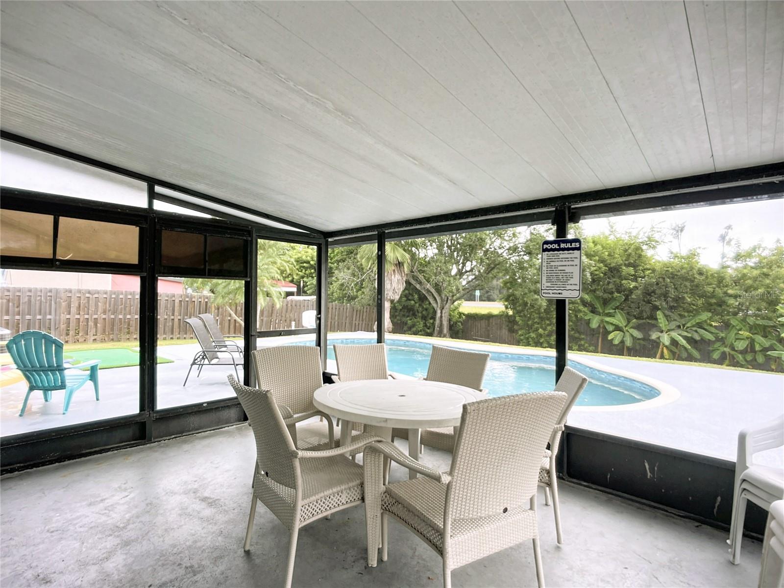 Image 26 of 45 For 5638 25th Street Circle E