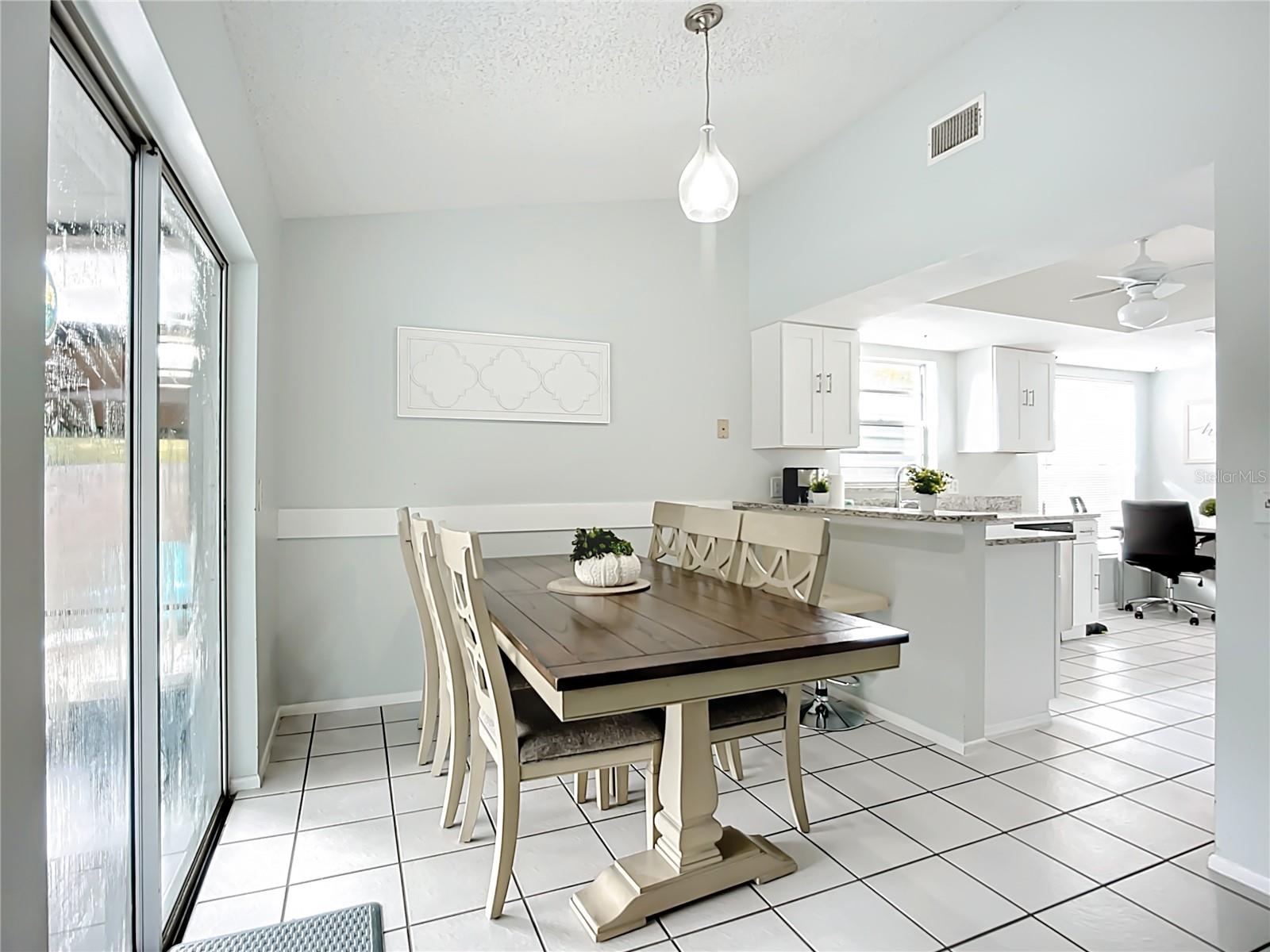 Image 7 of 45 For 5638 25th Street Circle E