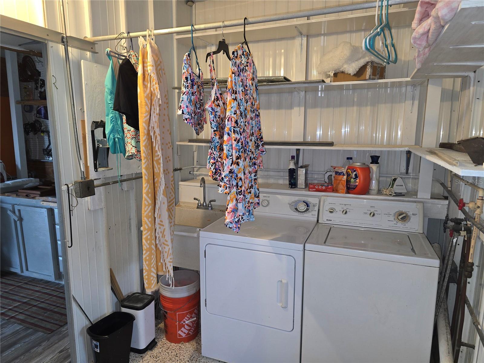 Image 24 of 31 For 6 Botany Bay Circle