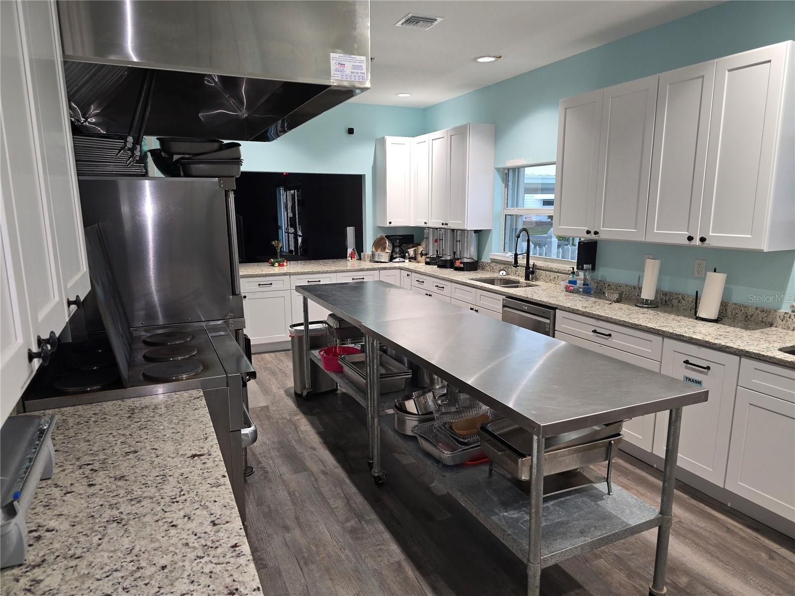 Image 29 of 31 For 6 Botany Bay Circle