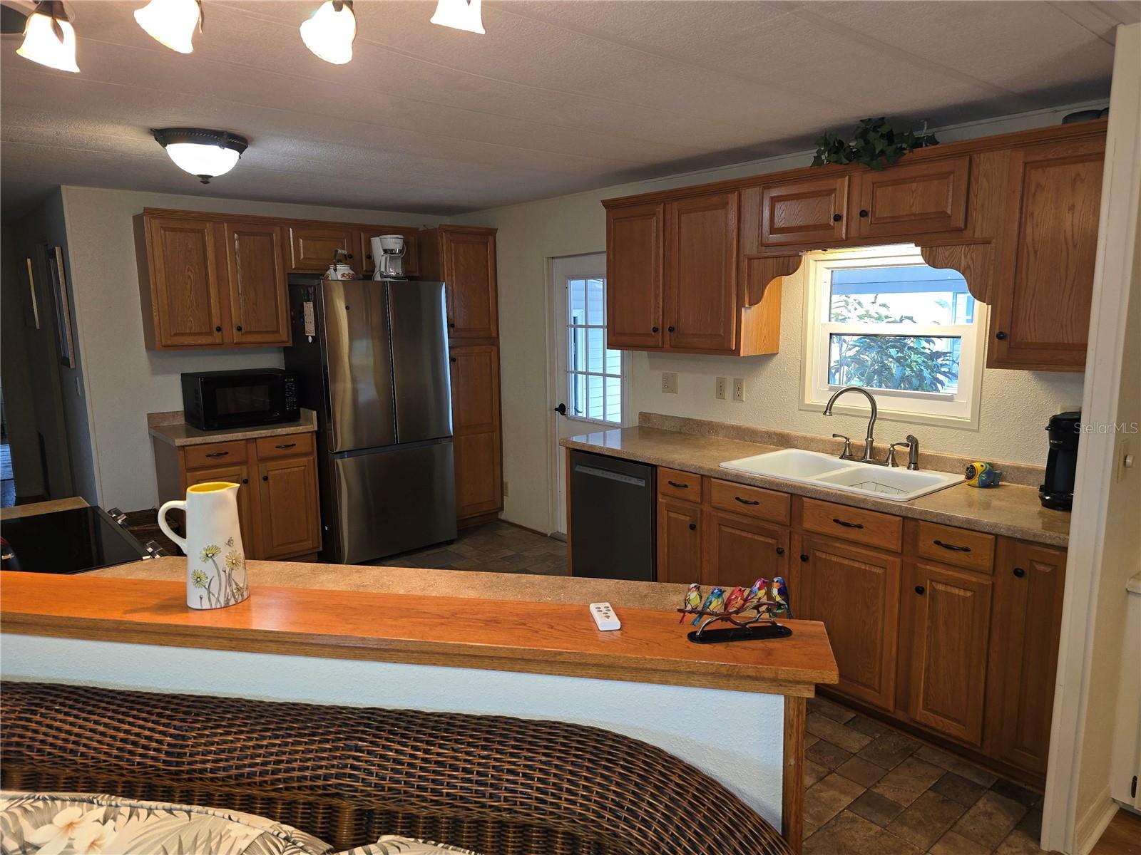 Image 6 of 31 For 6 Botany Bay Circle