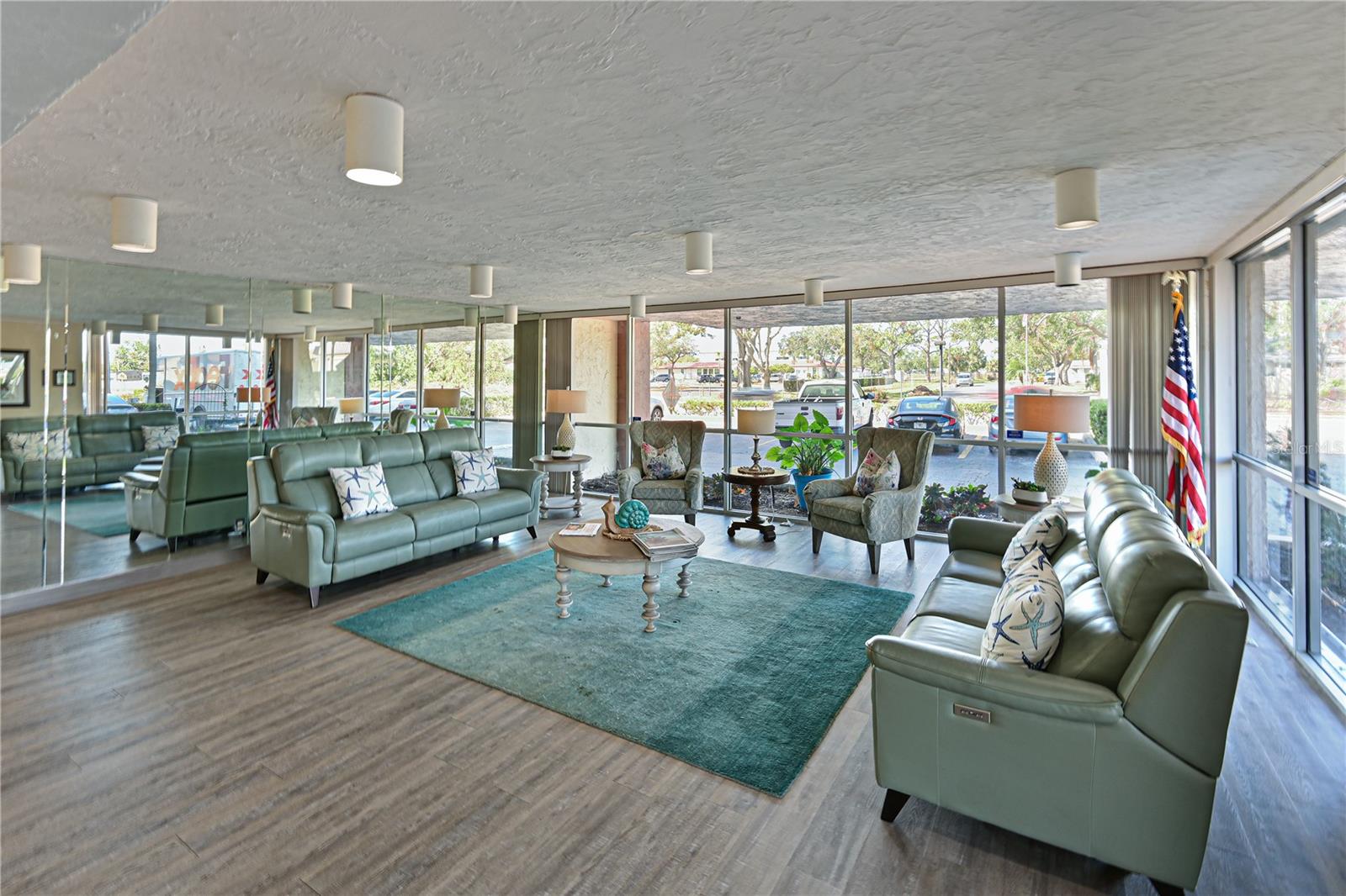 Image 32 of 41 For 2901 26th Street W 320