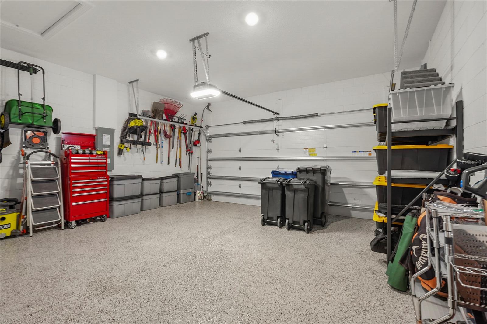 Image 15 of 25 For 6145 Grandview Hill Court