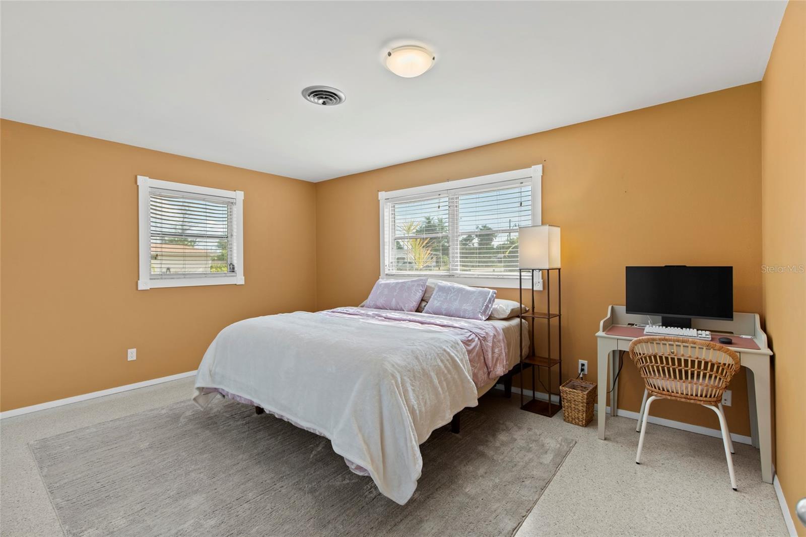 Image 10 of 27 For 20 Stratford Road