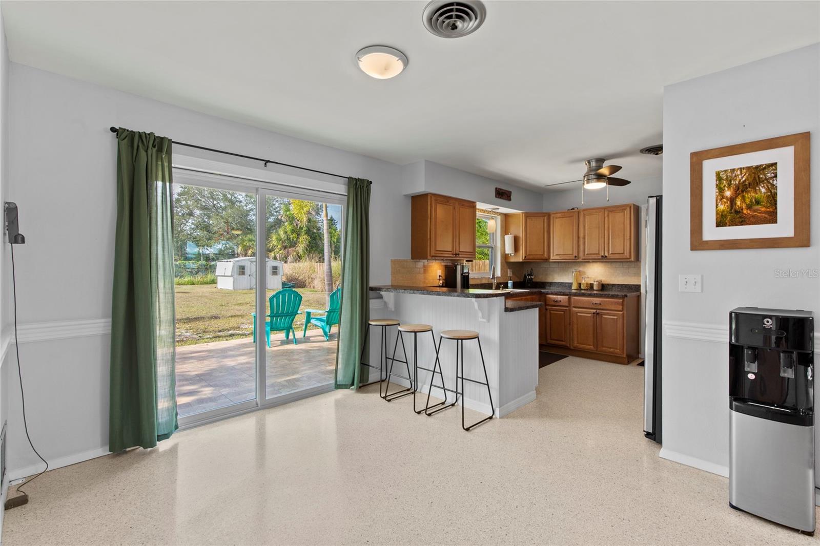 Image 12 of 27 For 20 Stratford Road