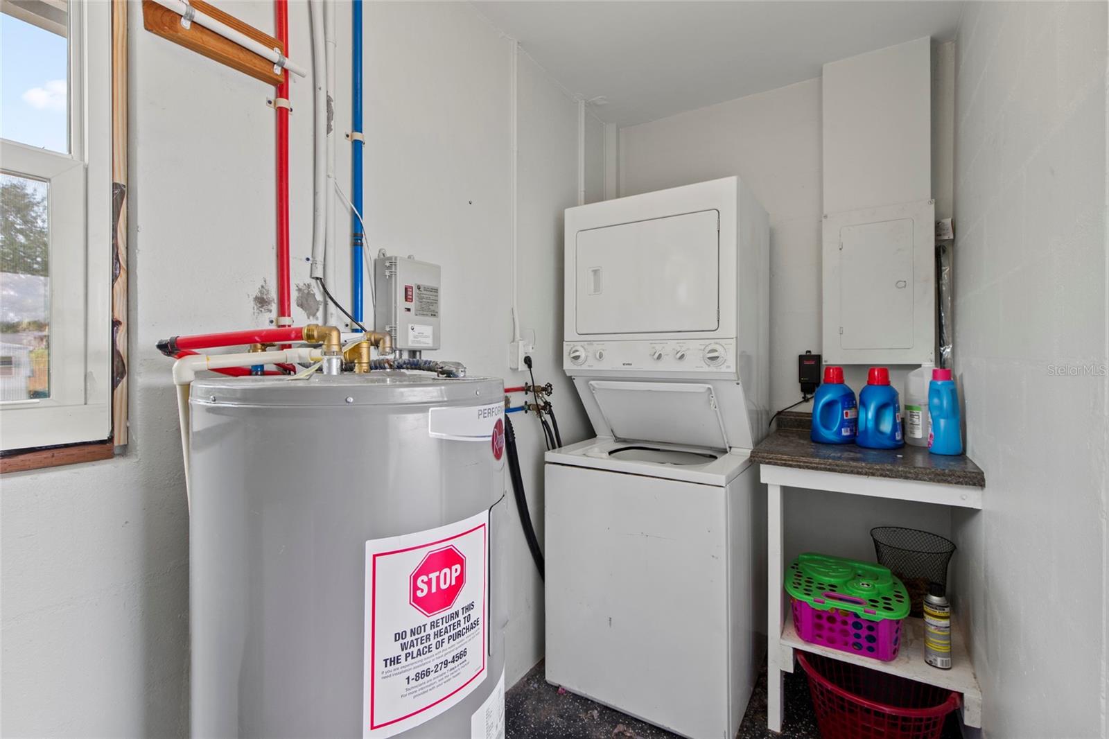 Image 17 of 27 For 20 Stratford Road