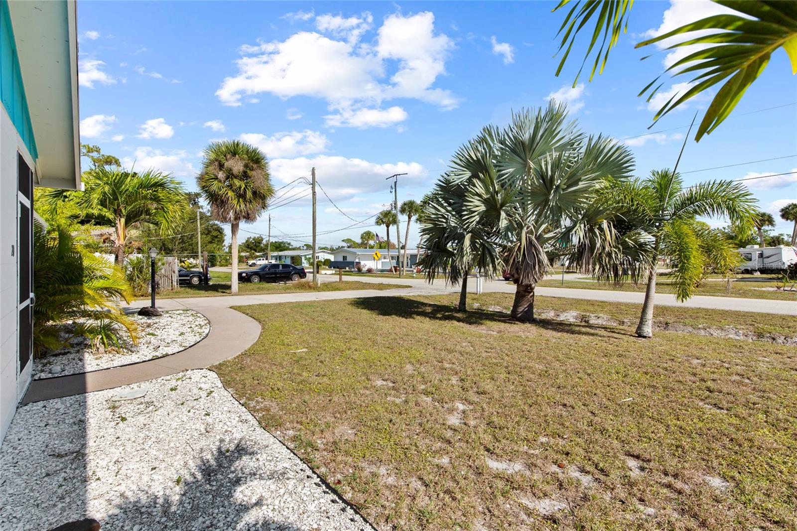 Image 19 of 27 For 20 Stratford Road