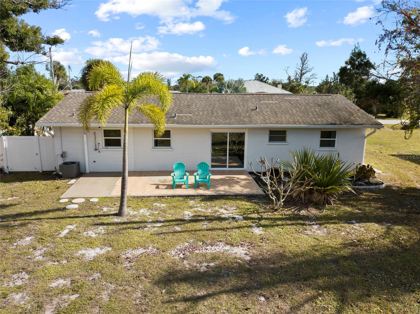 Image 21 of 27 For 20 Stratford Road