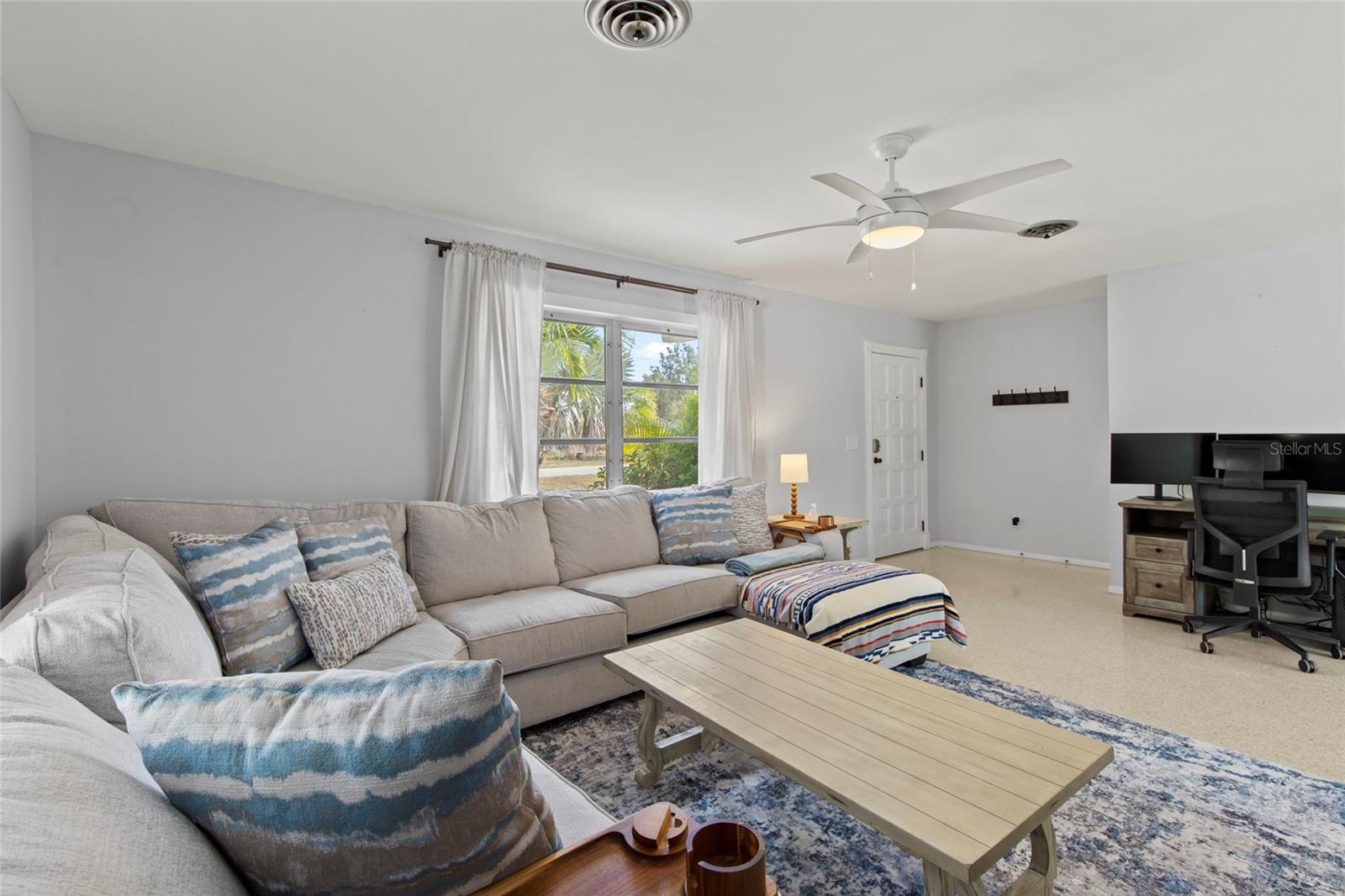 Image 5 of 27 For 20 Stratford Road