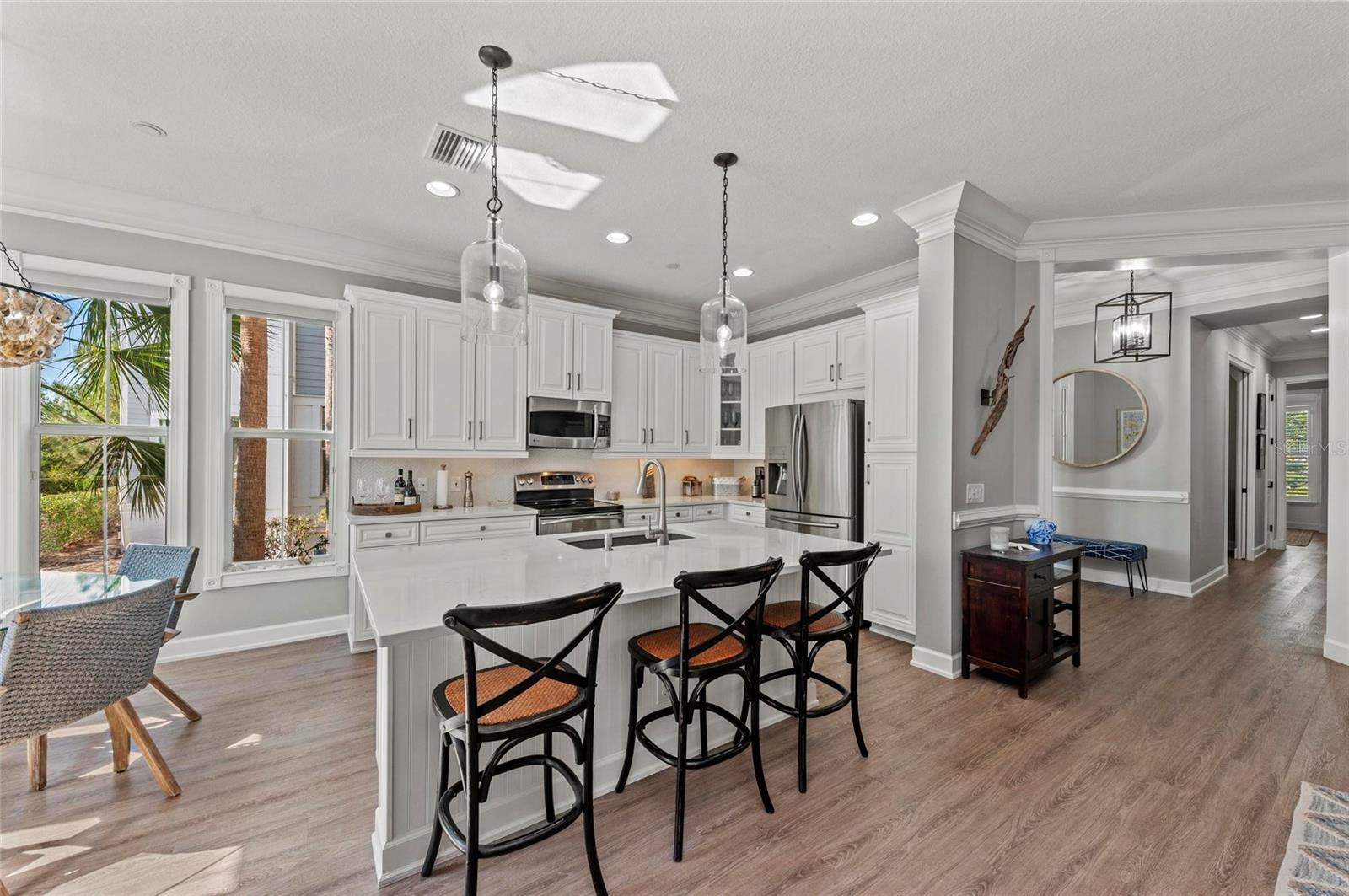 Image 16 of 99 For 275 Sapphire Lake Drive 101