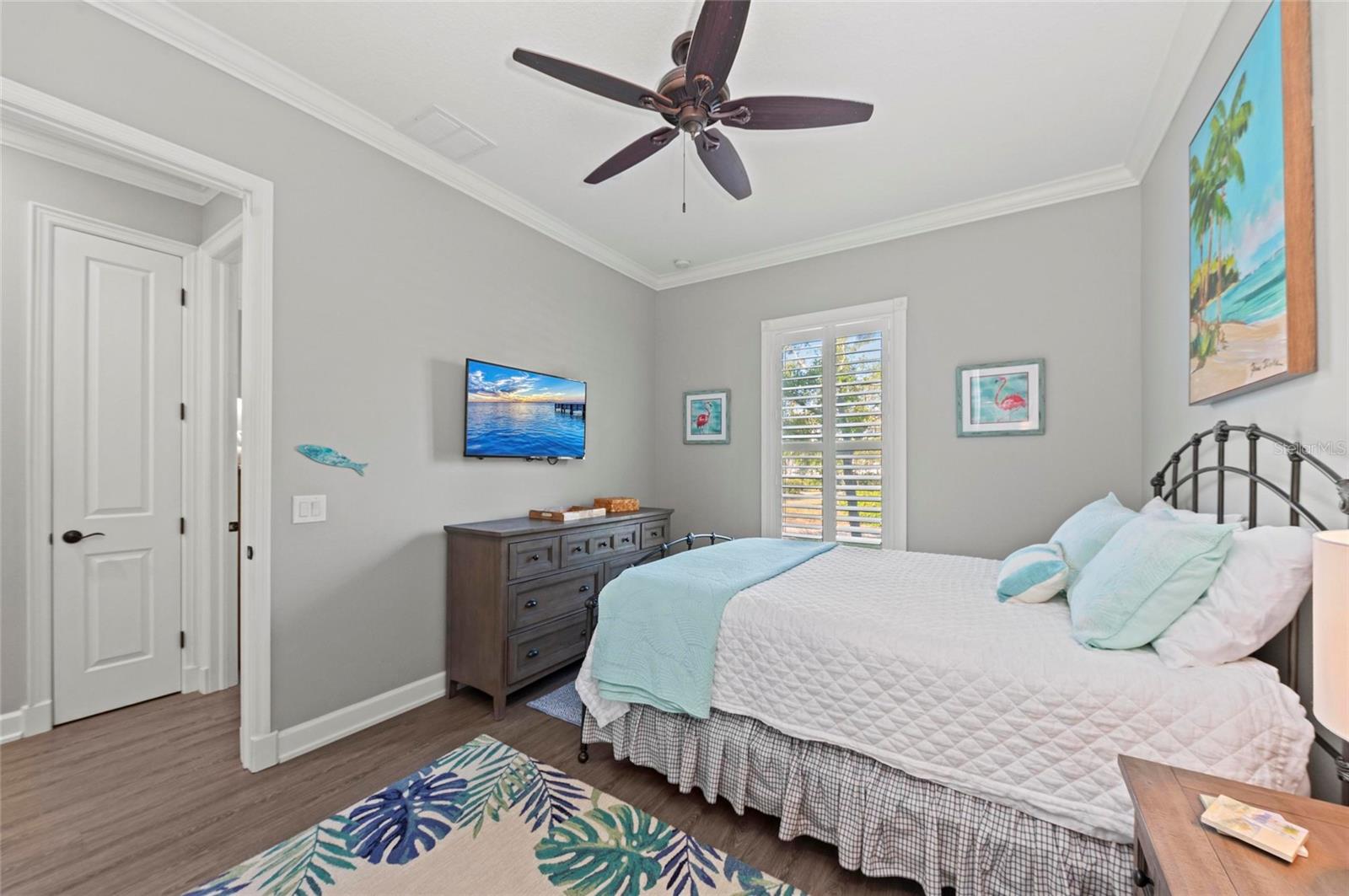 Image 37 of 99 For 275 Sapphire Lake Drive 101