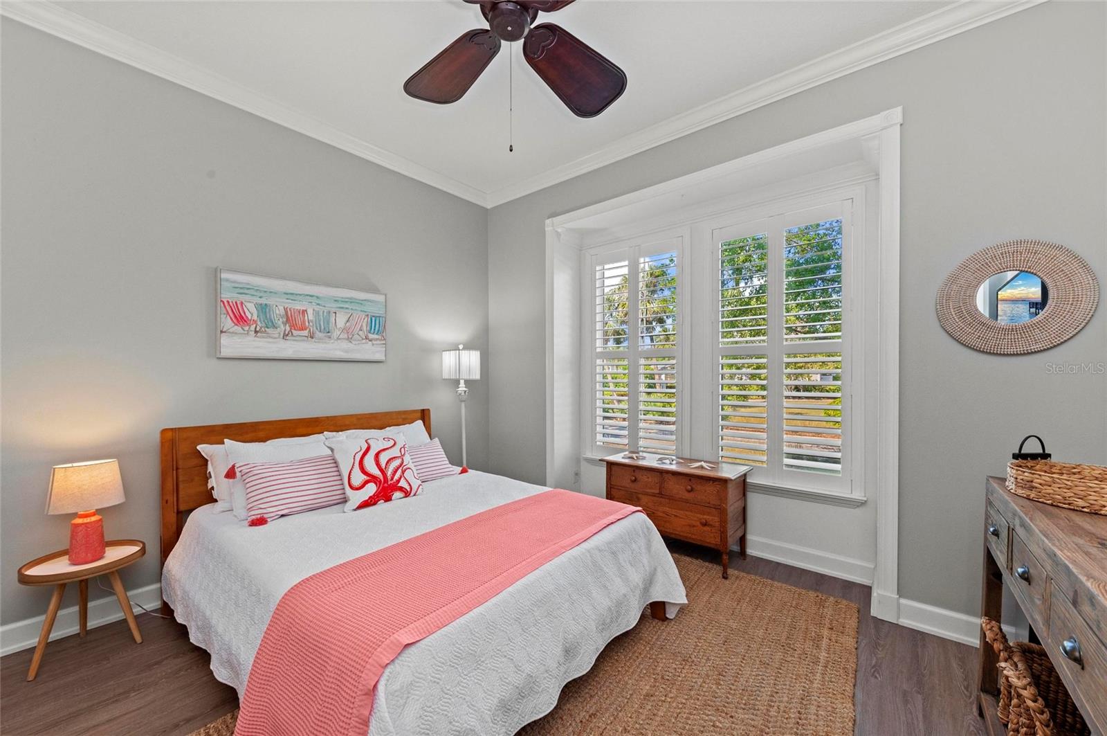 Image 41 of 99 For 275 Sapphire Lake Drive 101