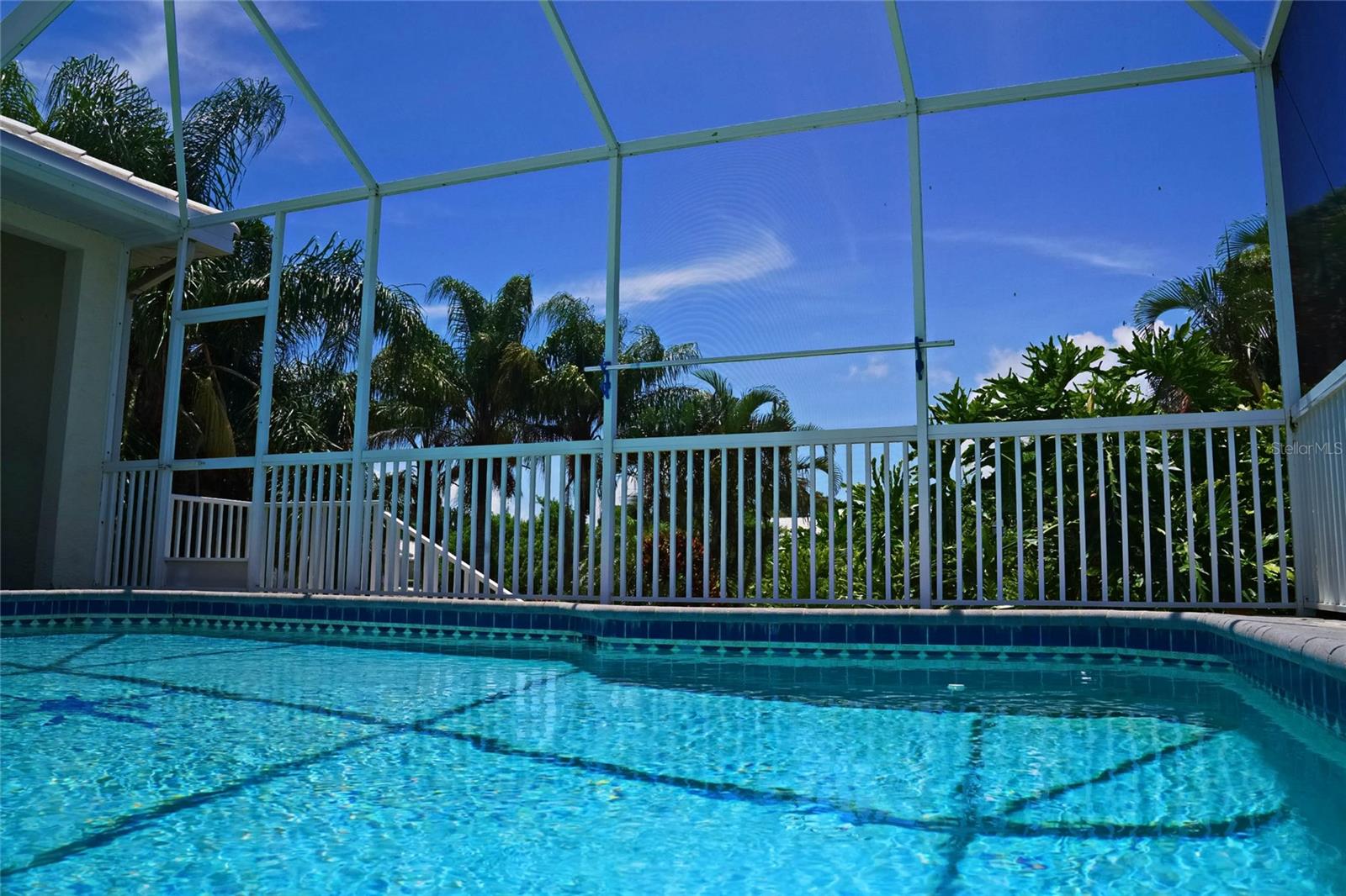 Image 15 of 30 For 2 Windward Place