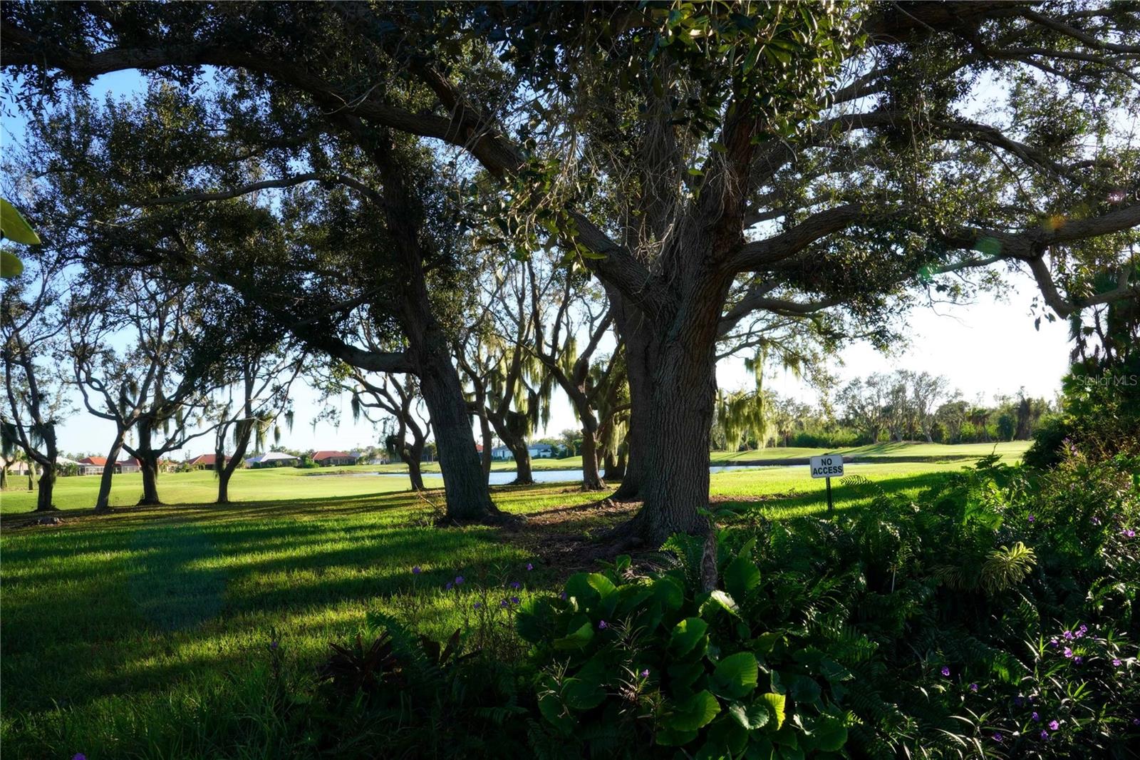 Image 20 of 30 For 2 Windward Place