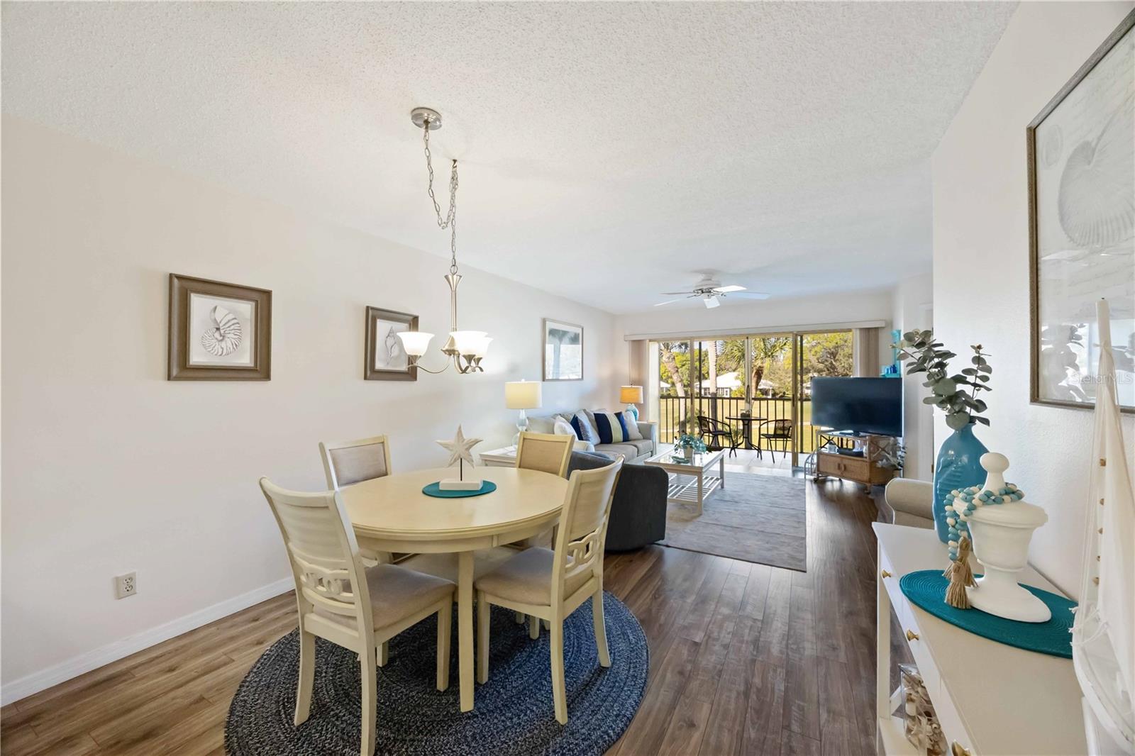 Image 18 of 65 For 433 Cerromar Lane 440