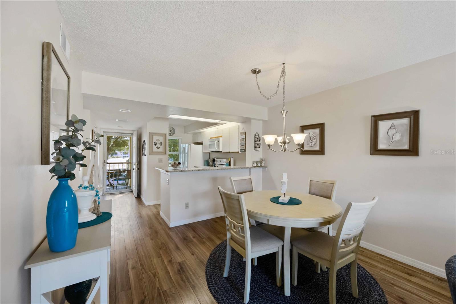 Image 20 of 65 For 433 Cerromar Lane 440