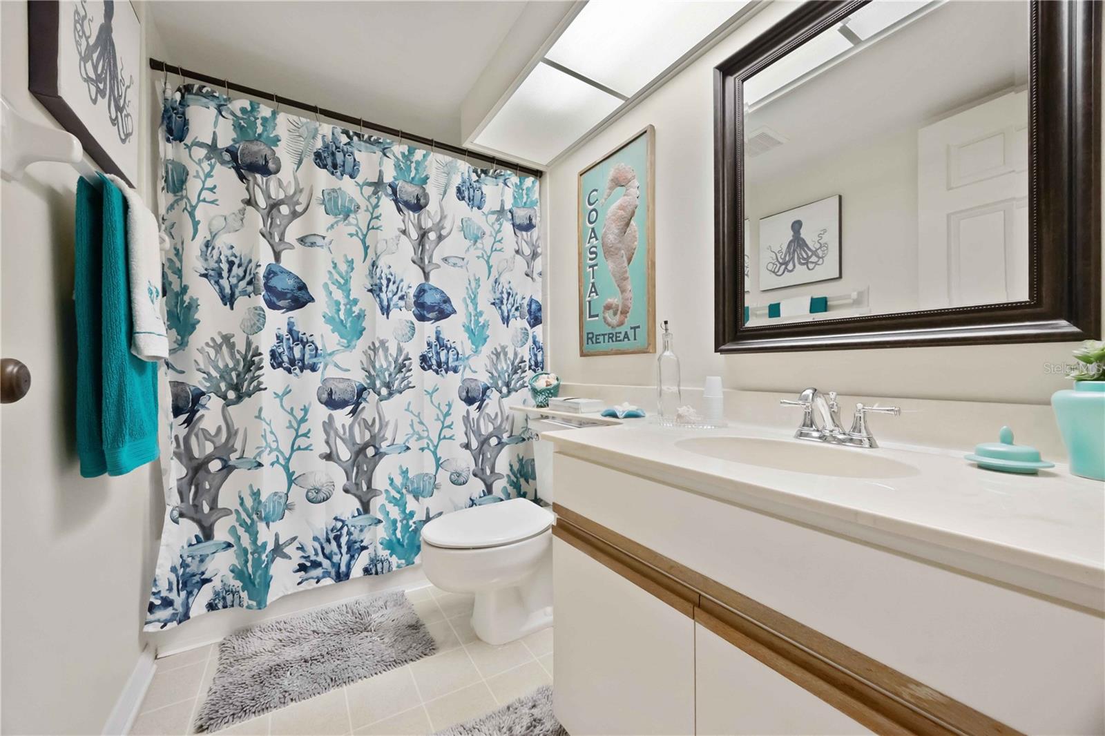 Image 34 of 65 For 433 Cerromar Lane 440