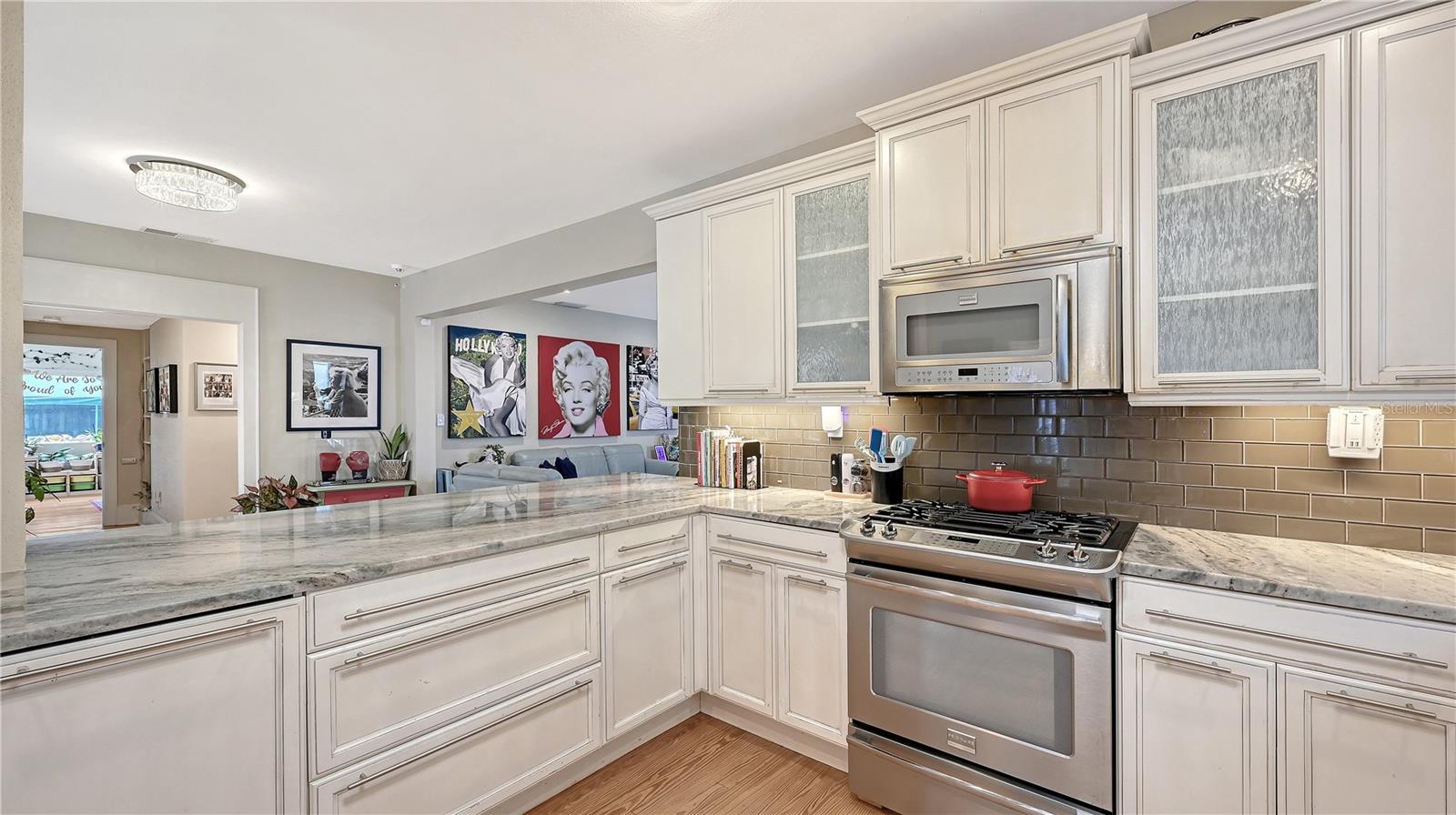 Image 10 of 35 For 3615 Flores Avenue