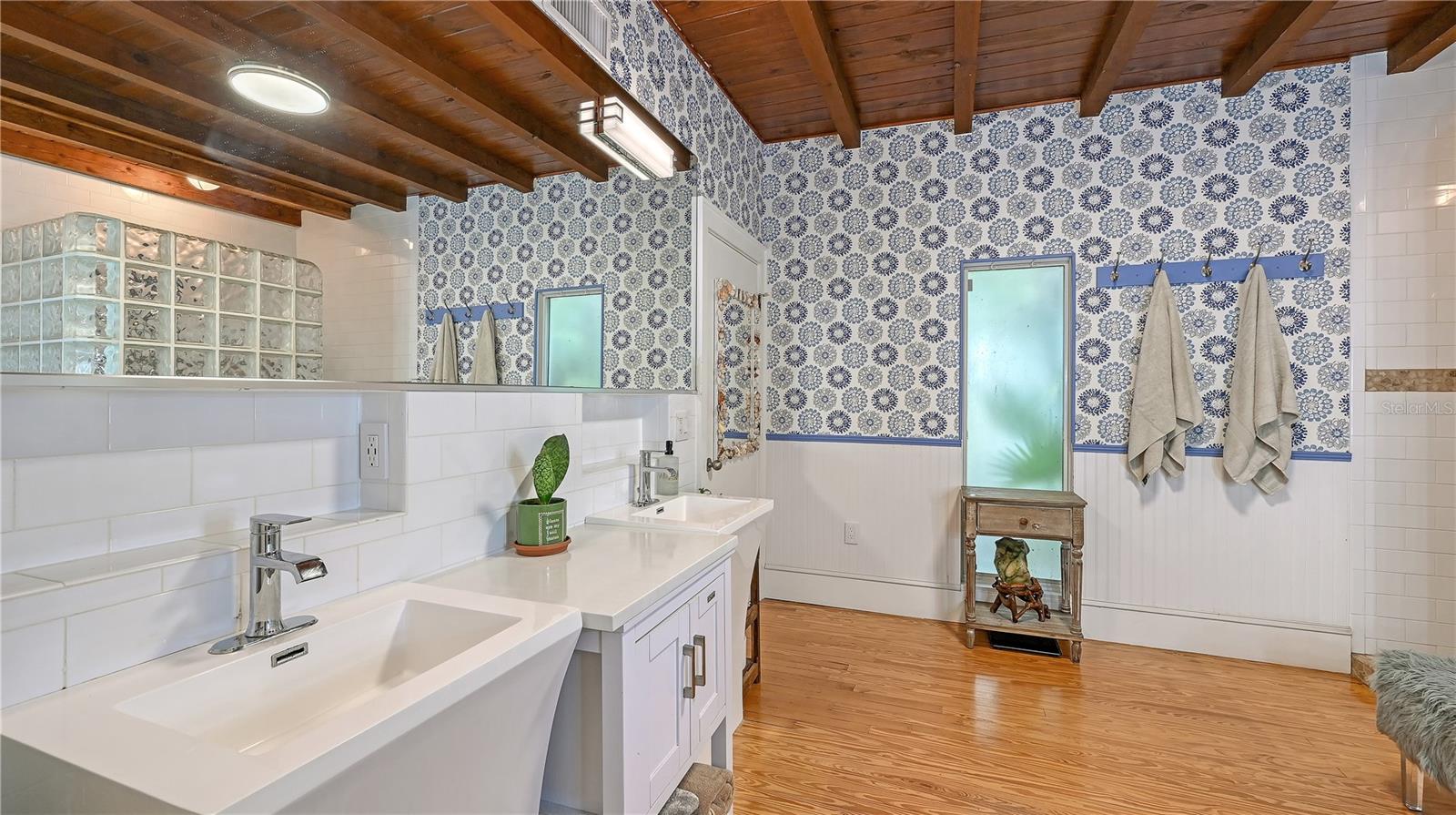 Image 15 of 35 For 3615 Flores Avenue