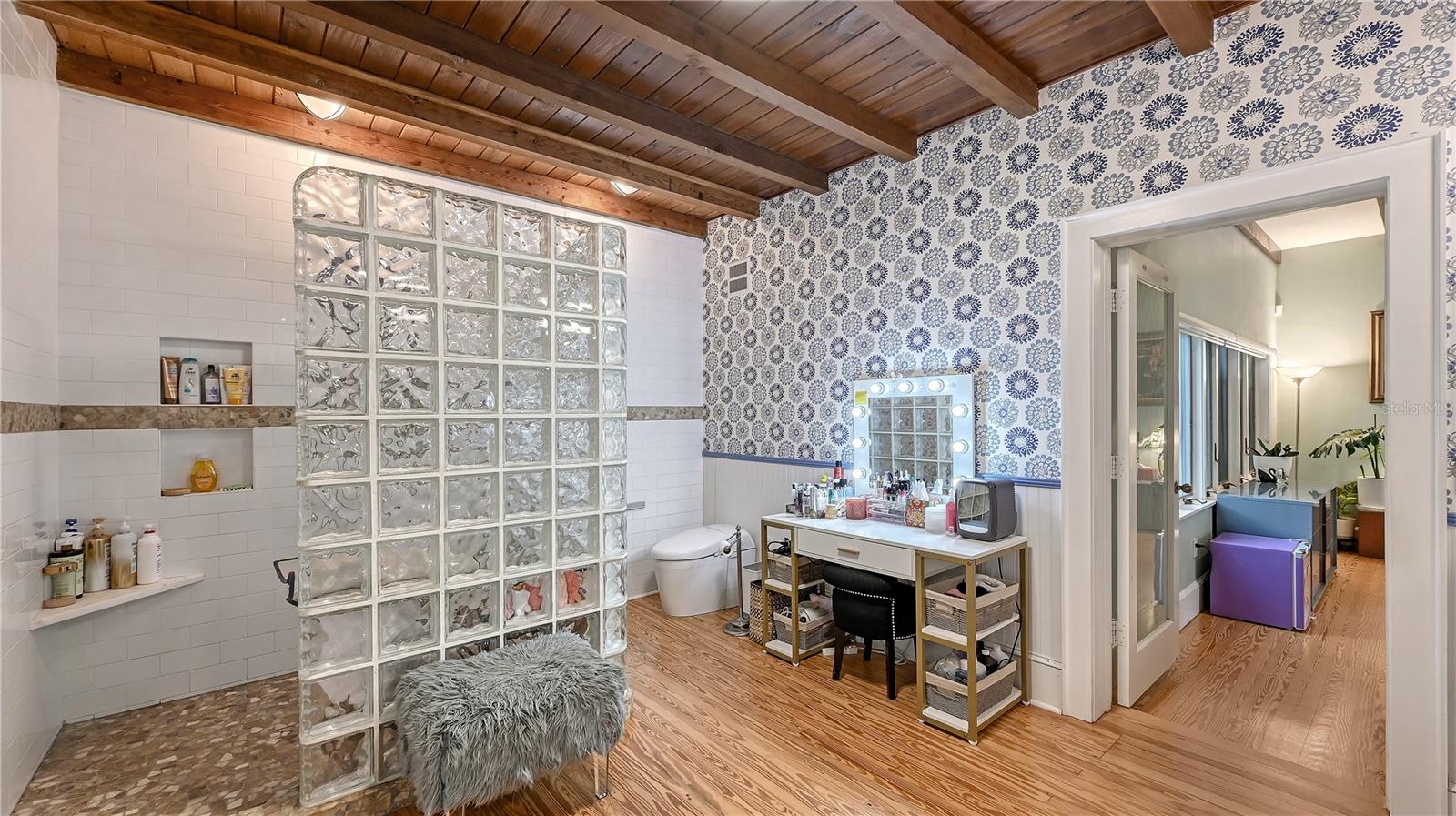 Image 16 of 35 For 3615 Flores Avenue