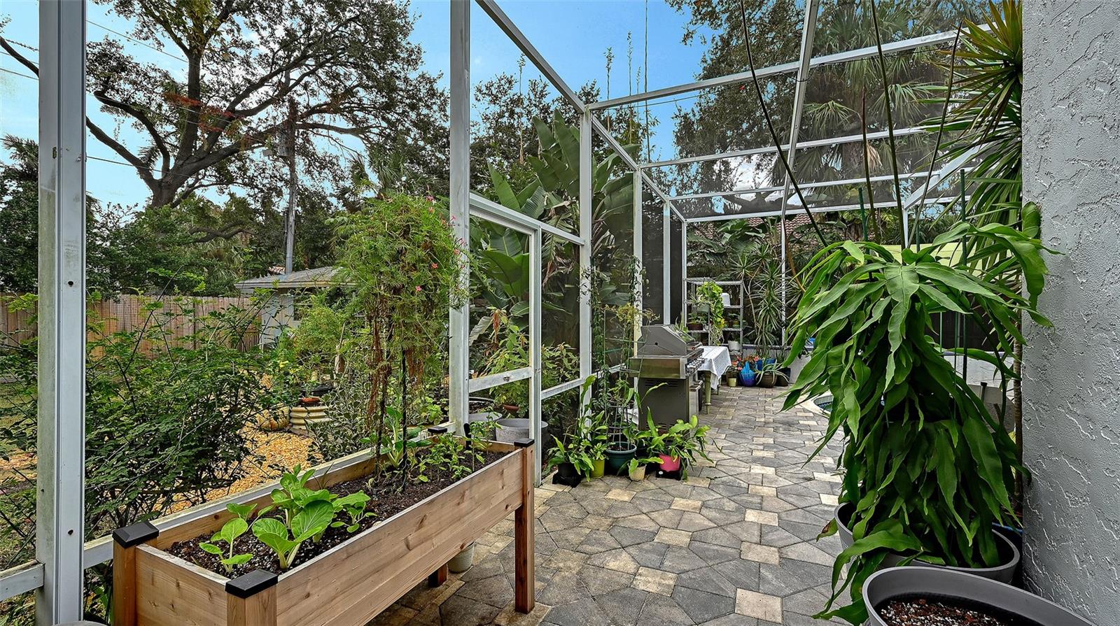 Image 26 of 35 For 3615 Flores Avenue