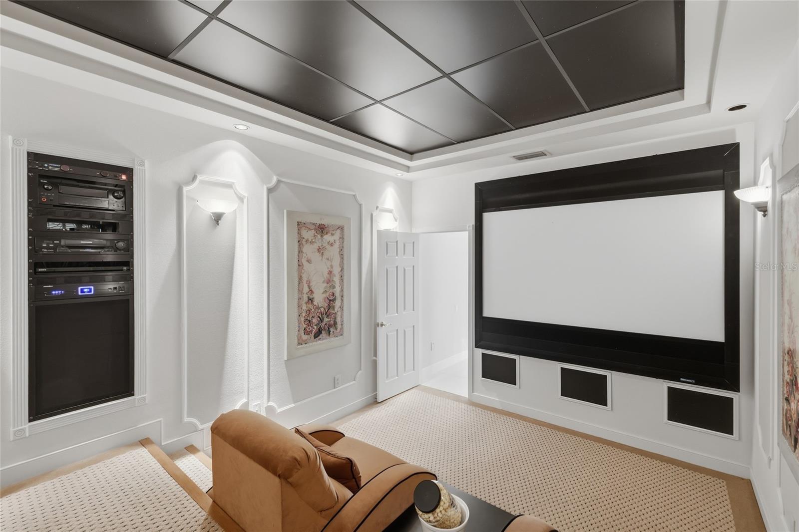 Image 30 of 87 For 7303 Westminster Court