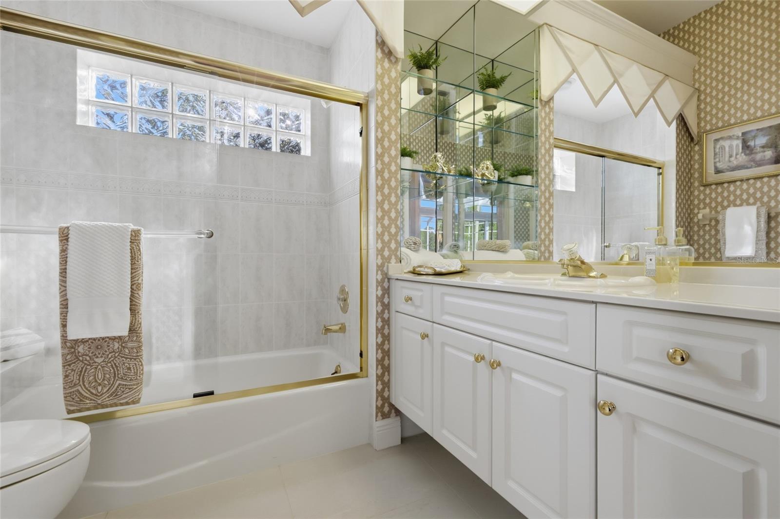 Image 31 of 87 For 7303 Westminster Court