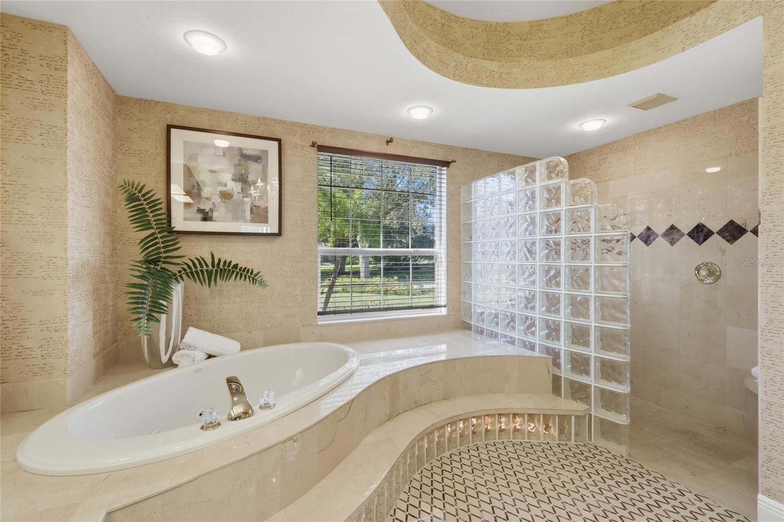 Image 41 of 87 For 7303 Westminster Court