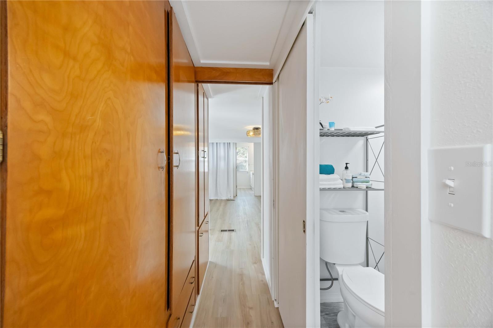 Image 12 of 39 For 1221 41st Avenue E