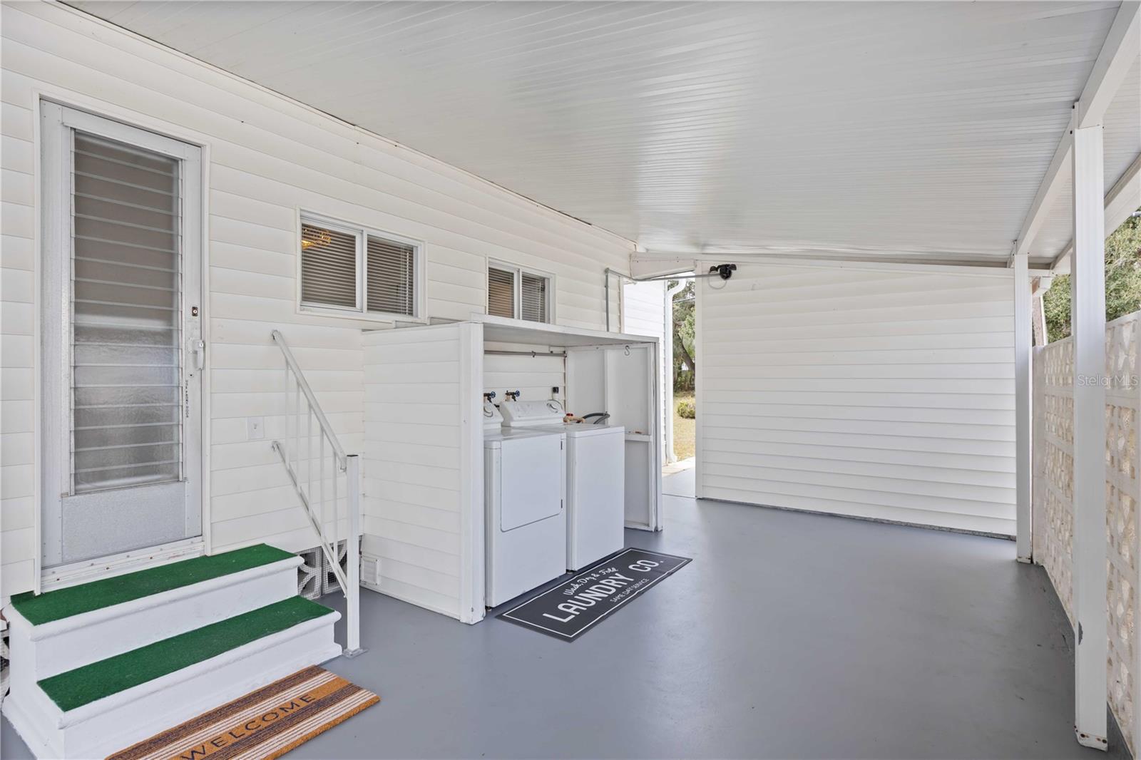 Image 24 of 39 For 1221 41st Avenue E