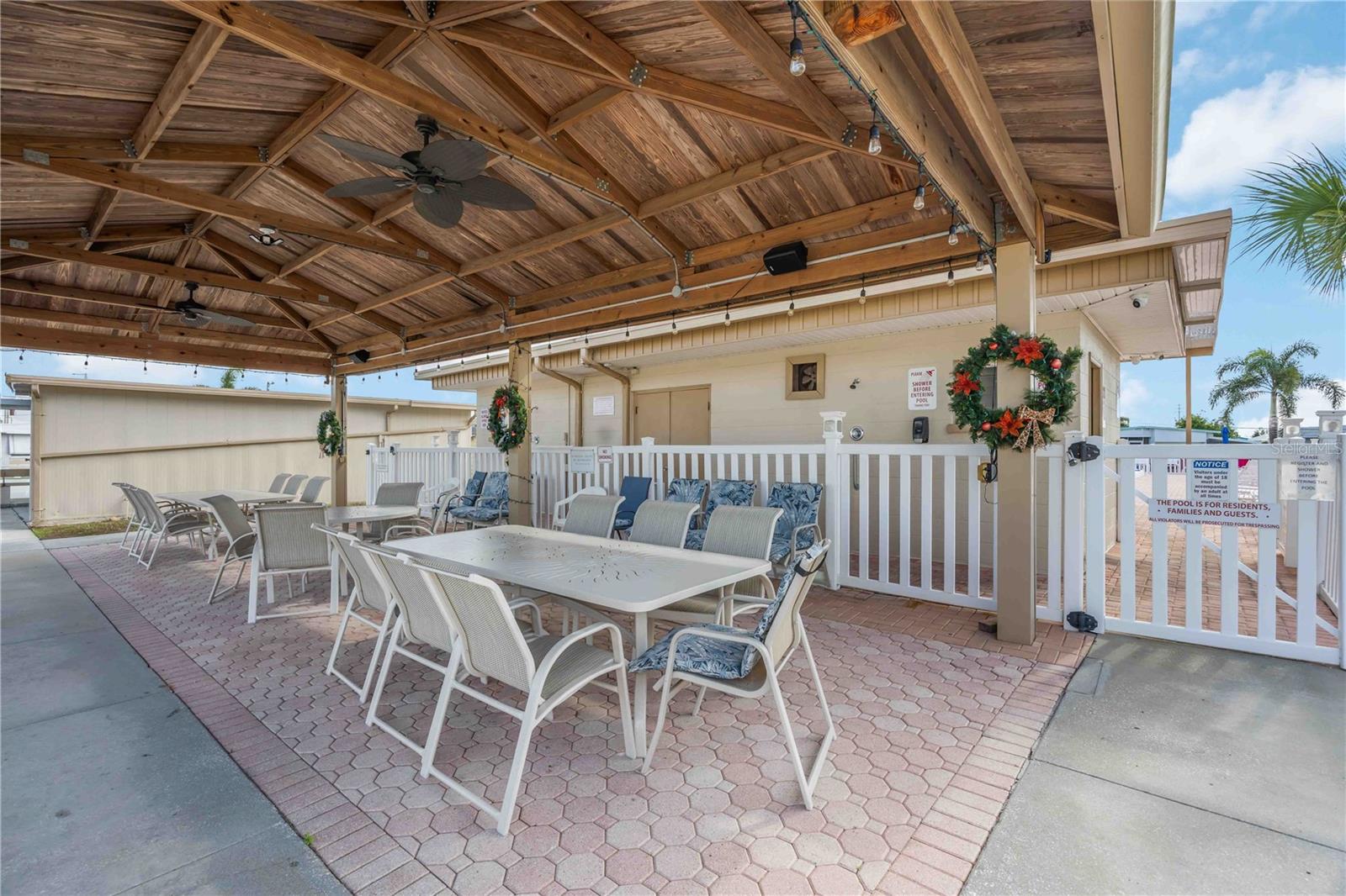 Image 35 of 39 For 1221 41st Avenue E