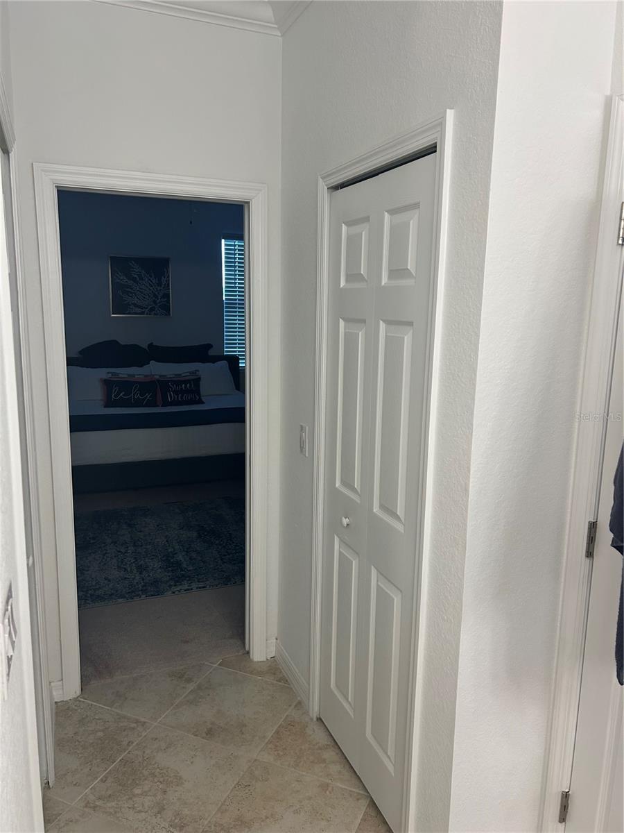 Image 13 of 40 For 20398 Lagente Circle