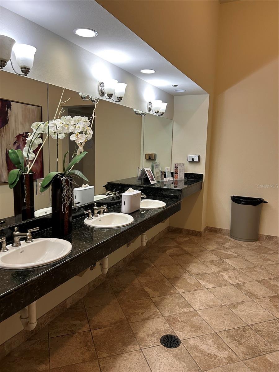 Image 24 of 40 For 20398 Lagente Circle