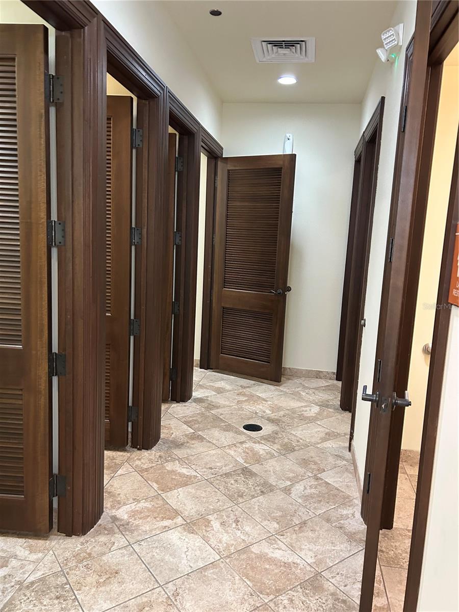 Image 26 of 40 For 20398 Lagente Circle